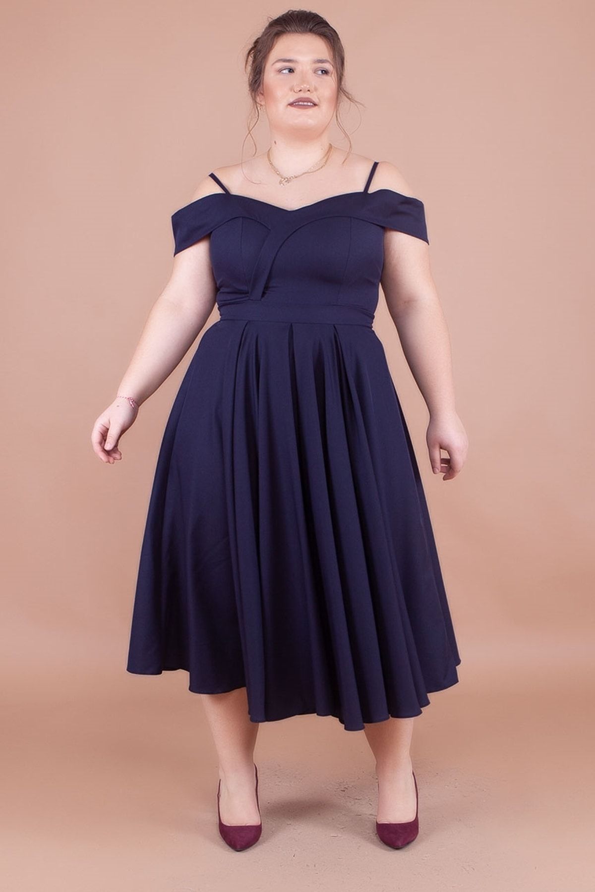 Chi chi curve deals bay dress
