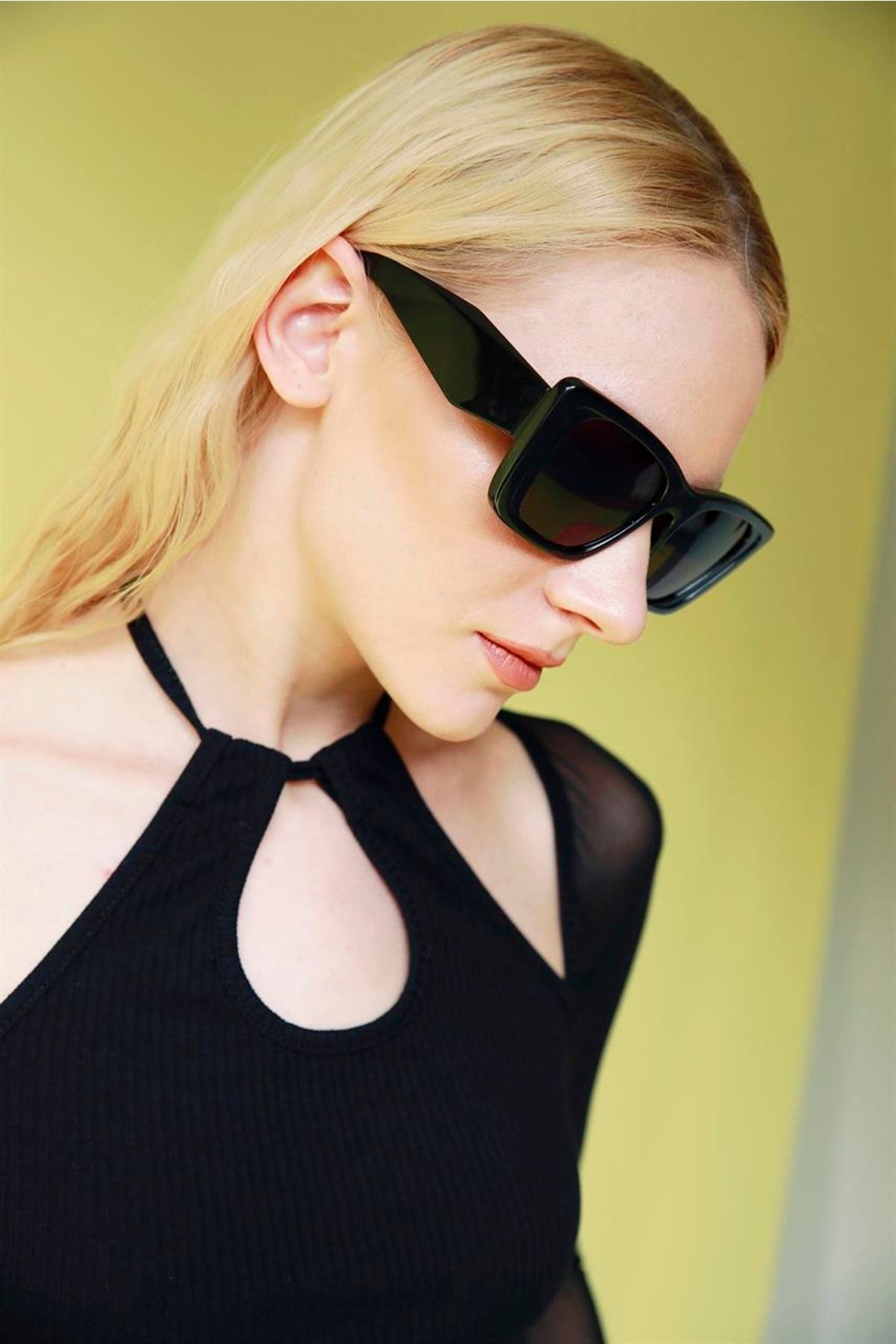 Plain black sunglasses 2025