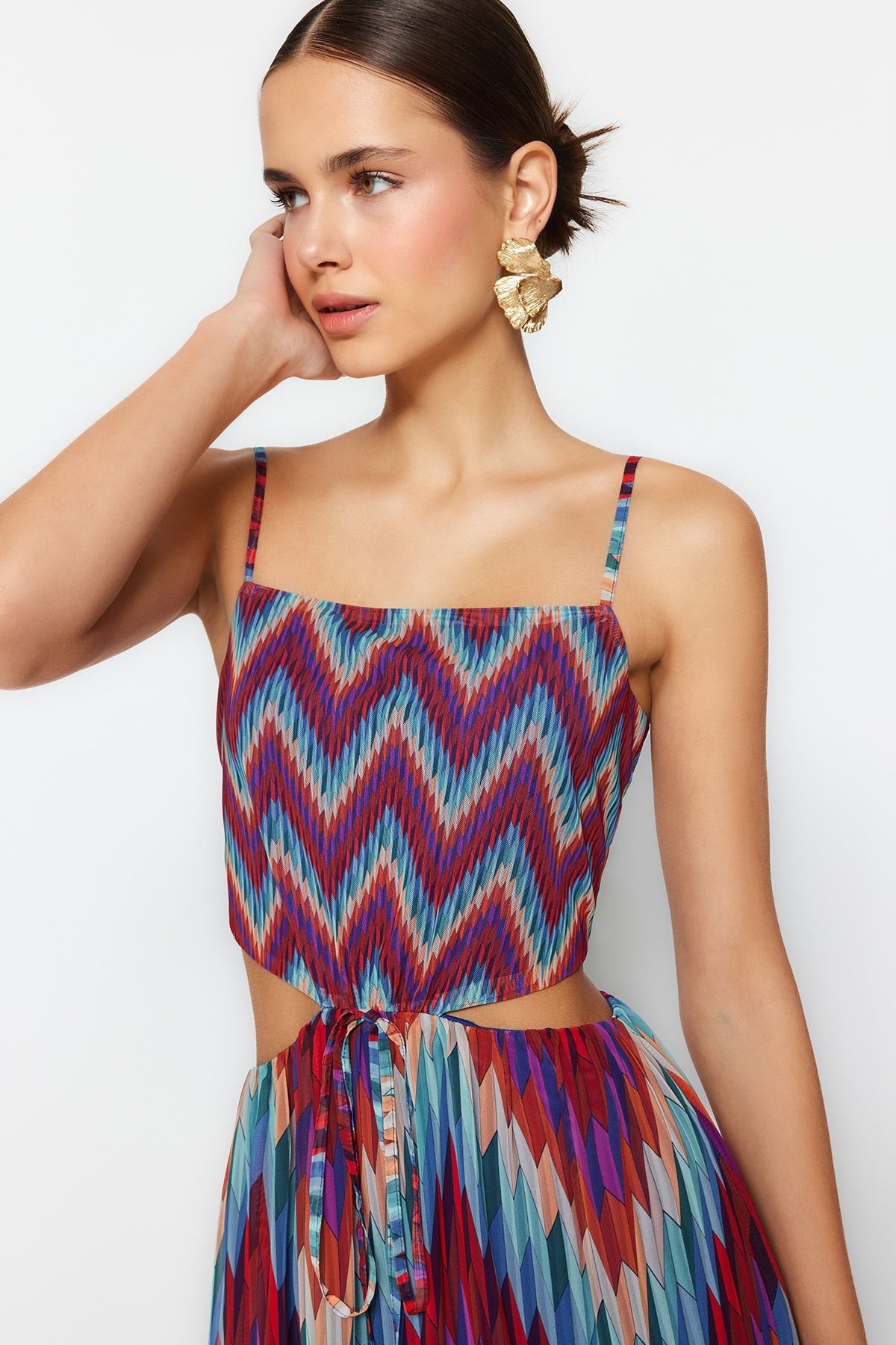Trendyol Collection Limited Edition Multicolored Patterned Cut