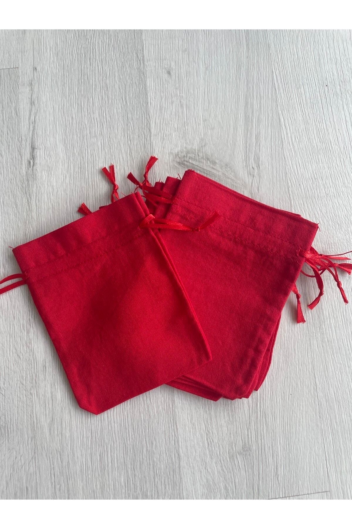 Gift pouch 2025
