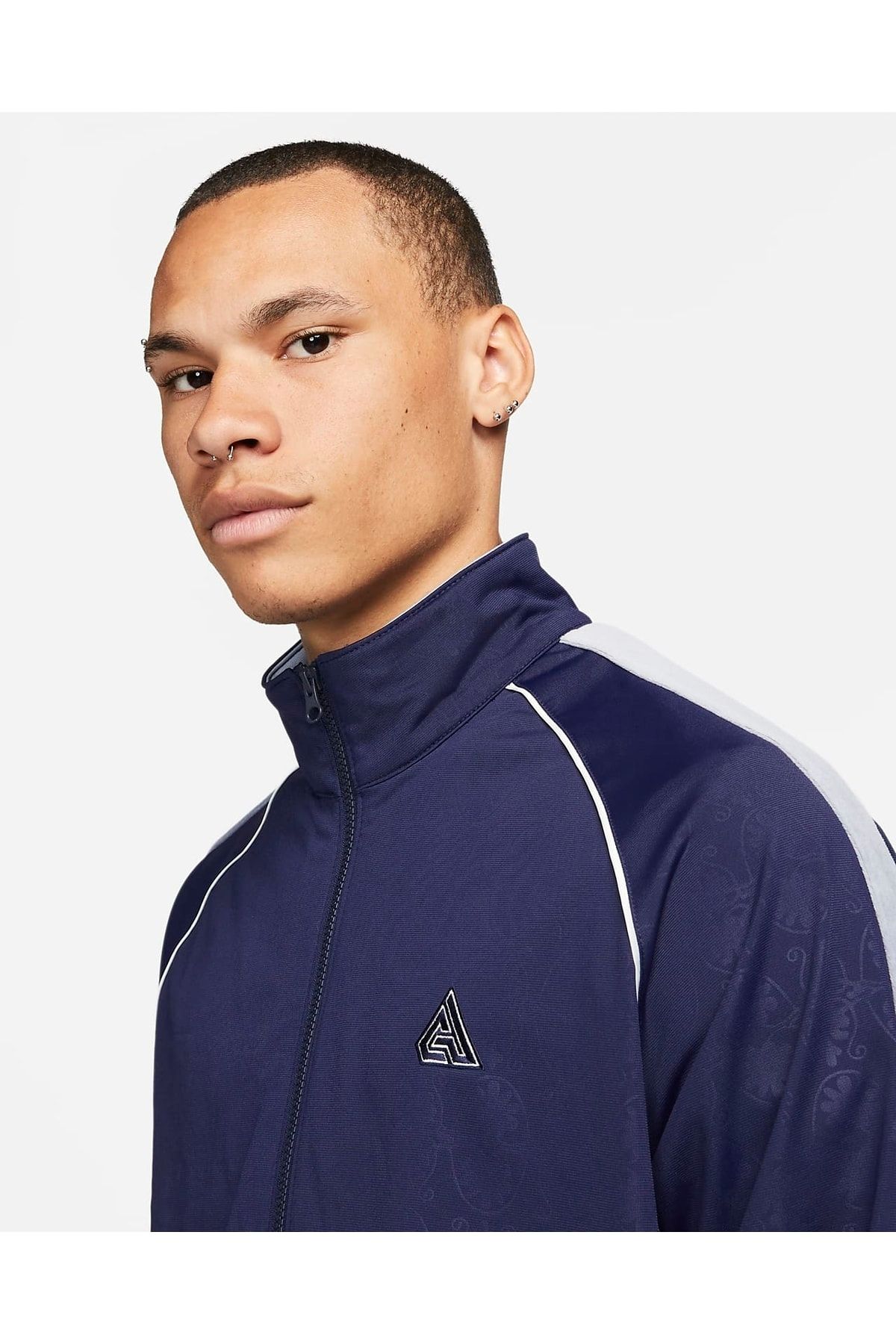 Total sports nike store jackets