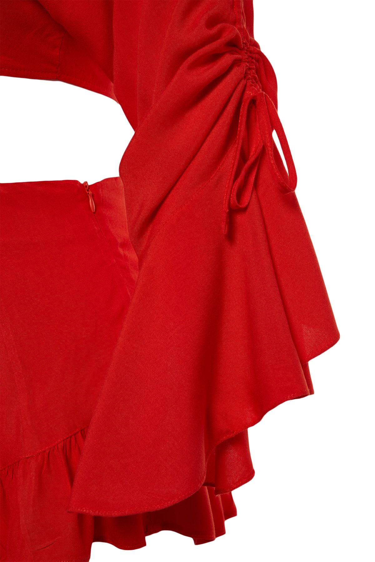 Trendyol Collection-Strand-Set aus gewebter Bluse und Shorts mit roten Rüschen – TBESS23AU00128 16