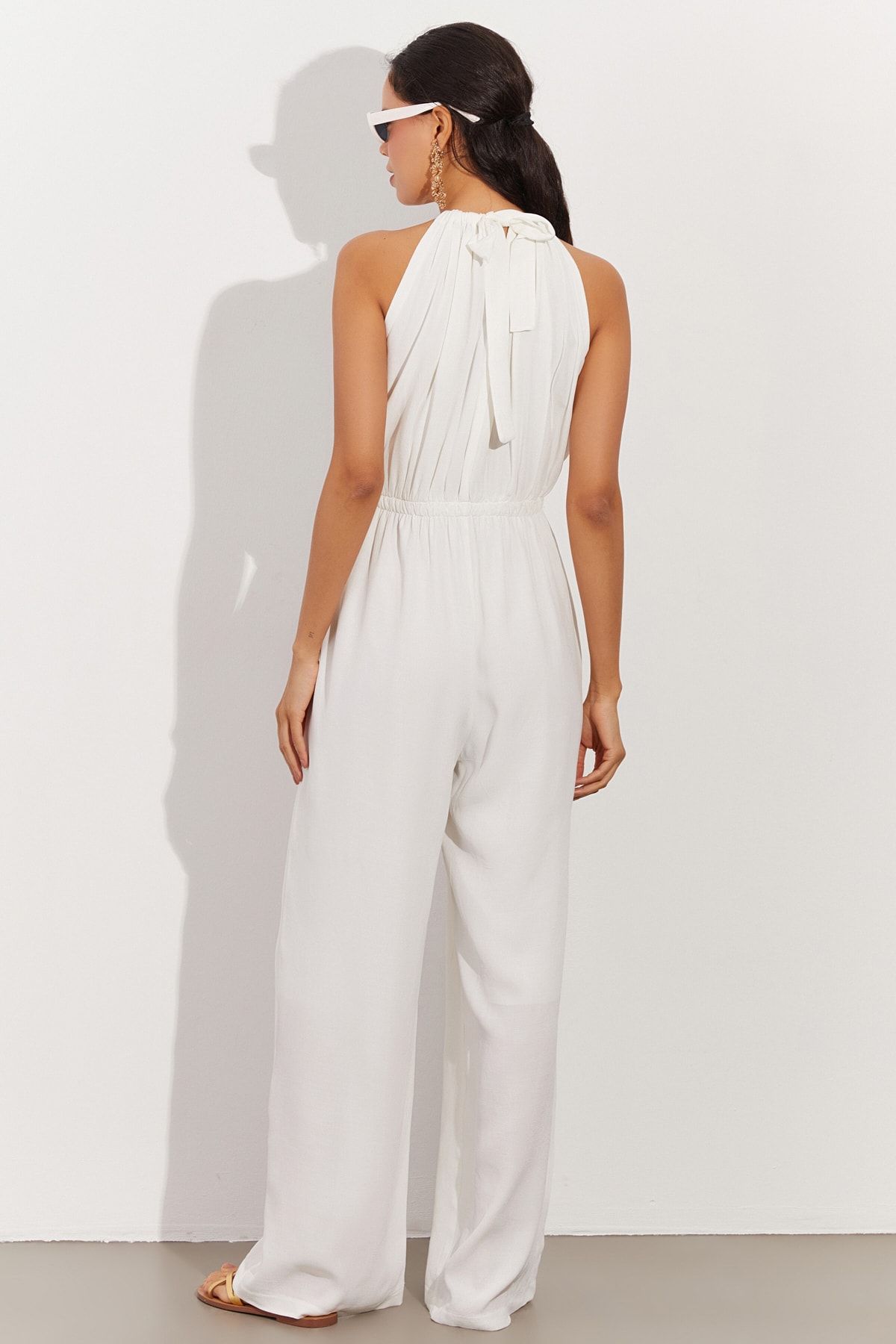 White full outlet body jumpsuit
