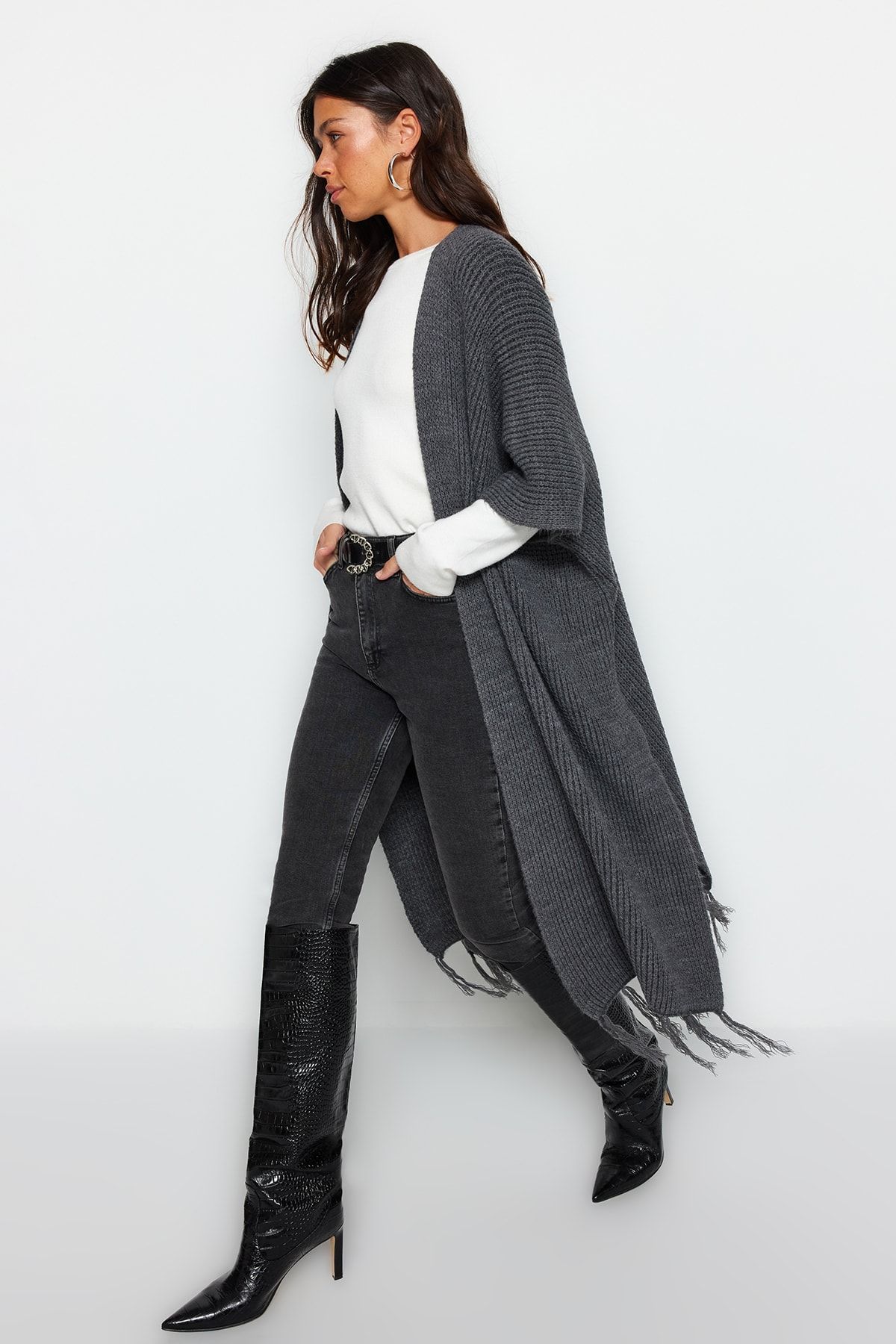 TRENDYOL MODEST Cardigan Gray Regular fit Trendyol
