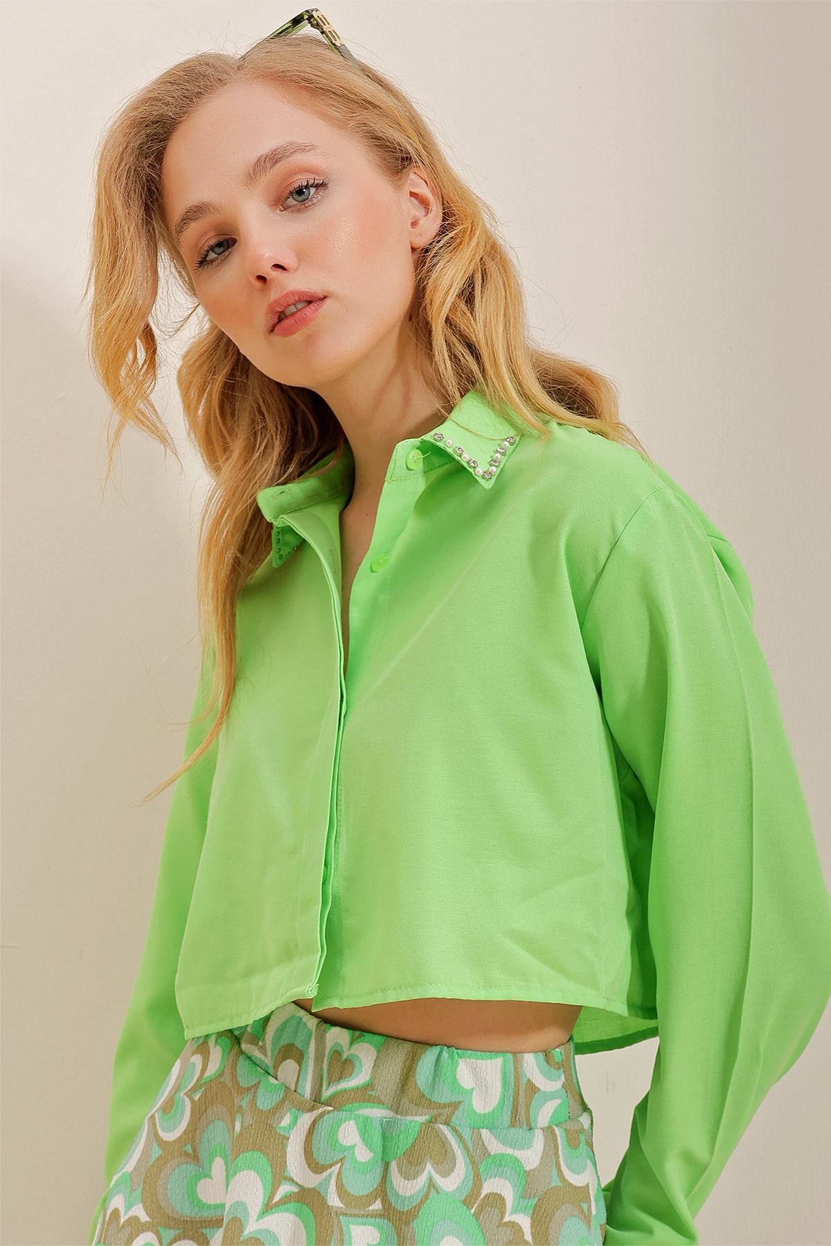 Trend Alaçatı Stili Hemd Grün Regular Fit Fast ausverkauft
