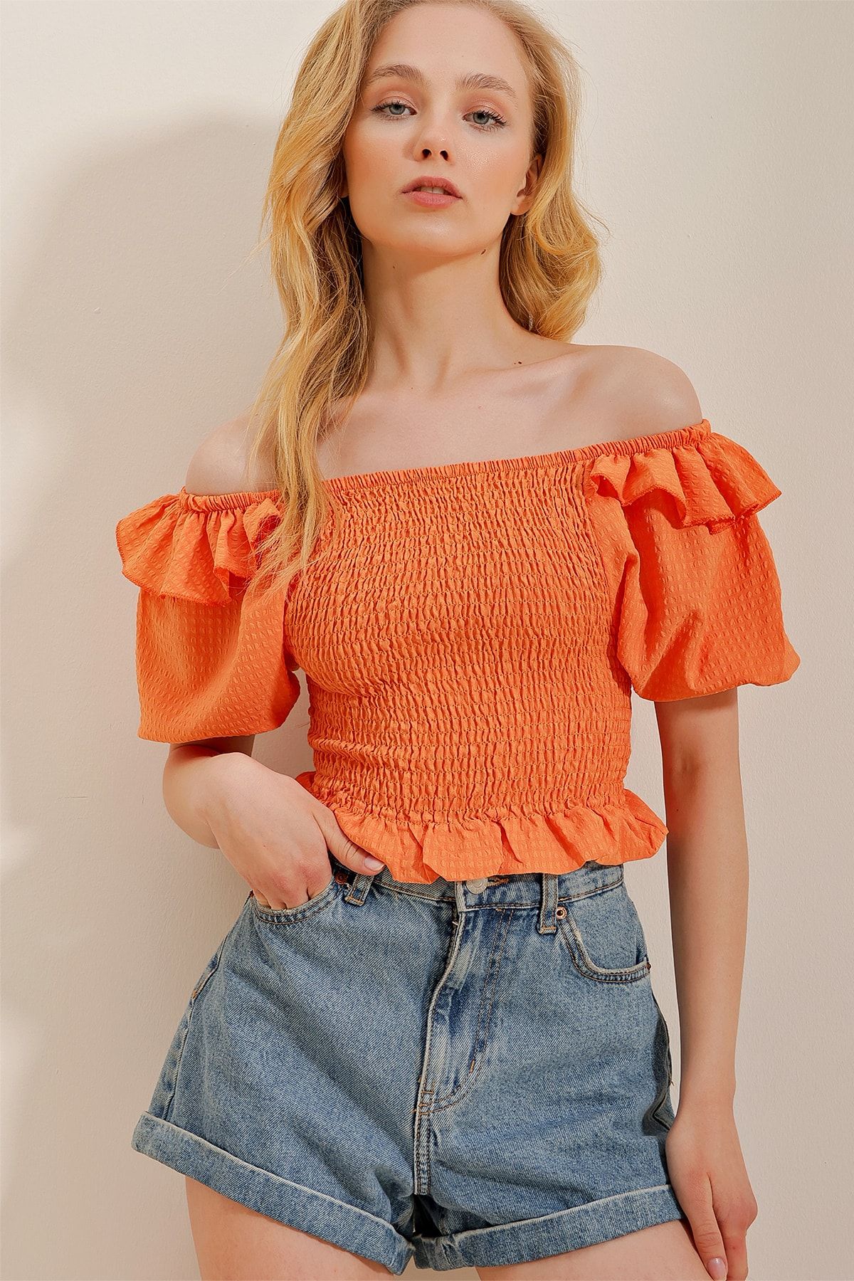 Trend Alaçatı Stili Bluse Orange Figurbetont Fast ausverkauft