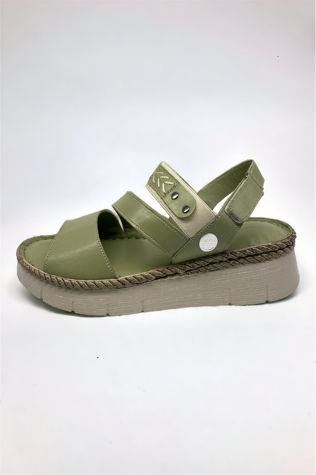 Apple green sandals store