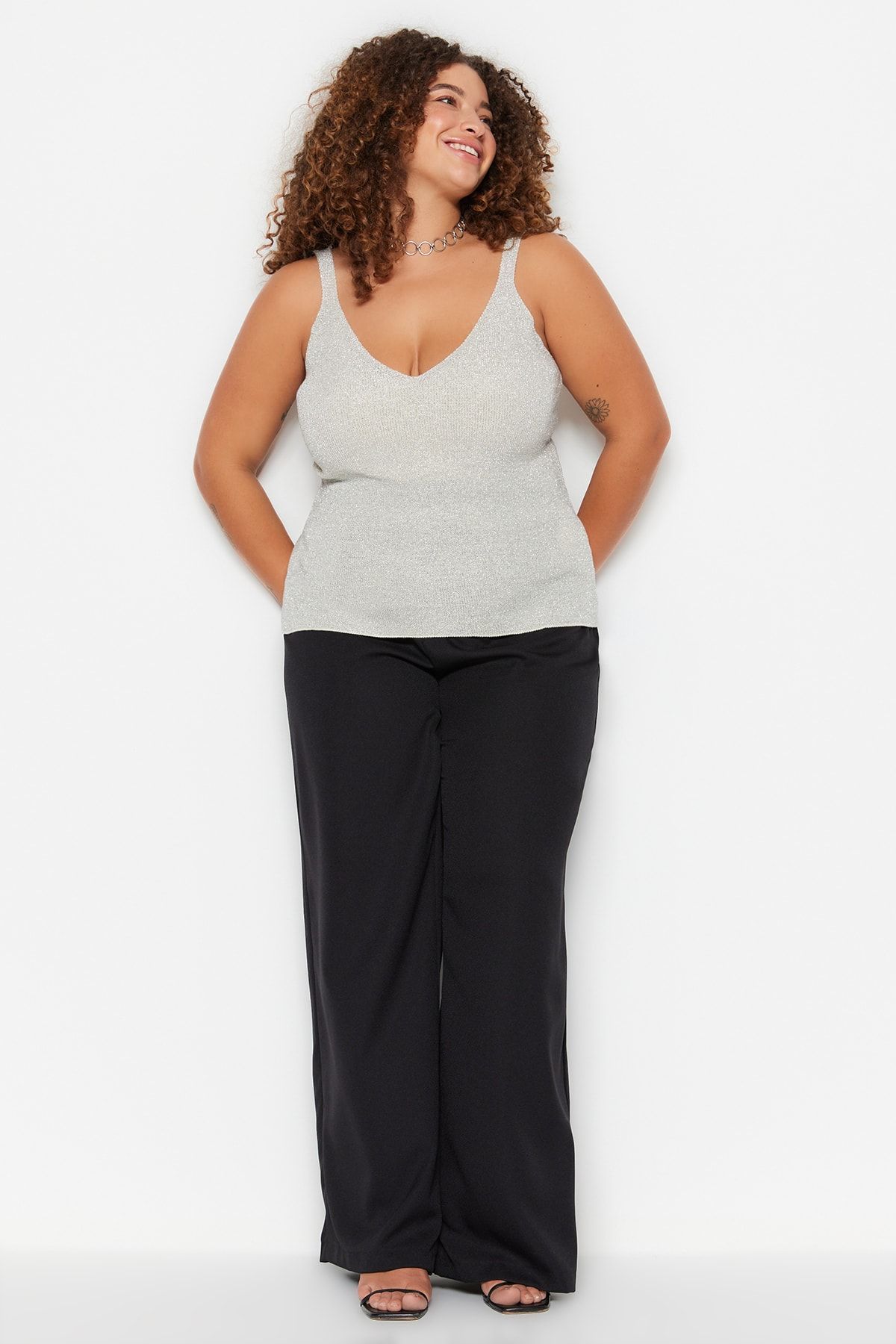Trendyol Curve-Gray Strap Fine Knitwear Glitter Blouse TBBSS23AF00006 4