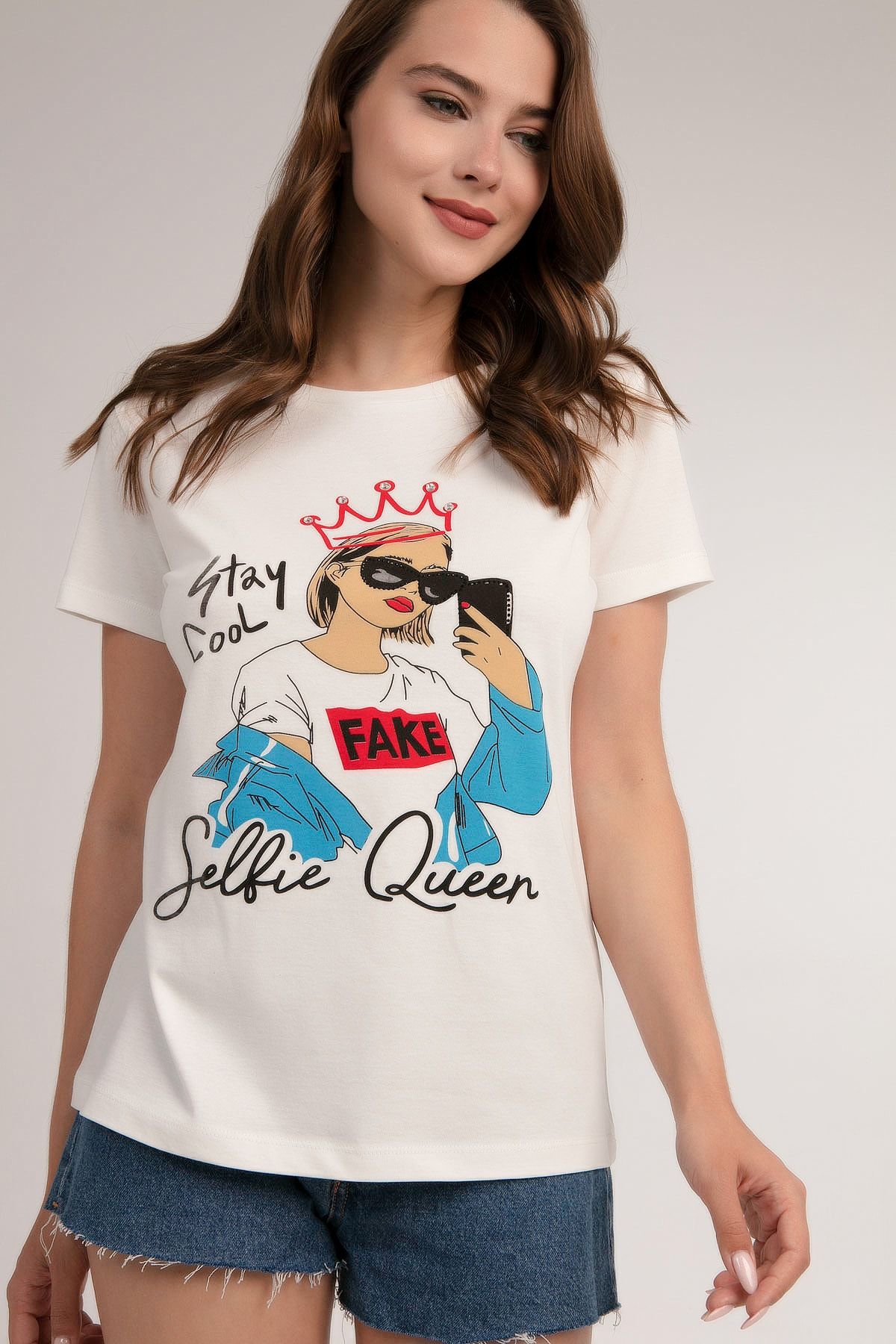 Daughter of a sale queen t shirt