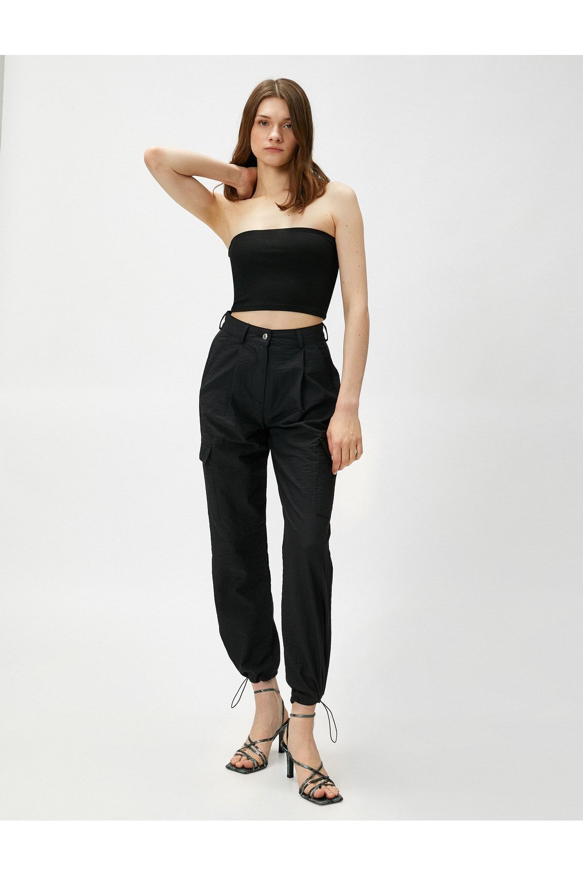 Koton Hose Schwarz Jogger Fast ausverkauft
