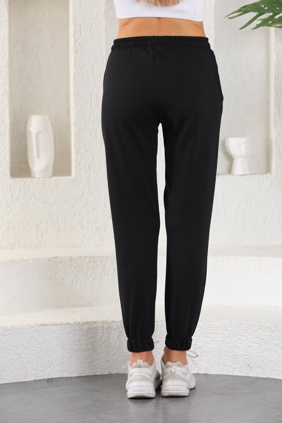 Womens black deals jogger sweatpants