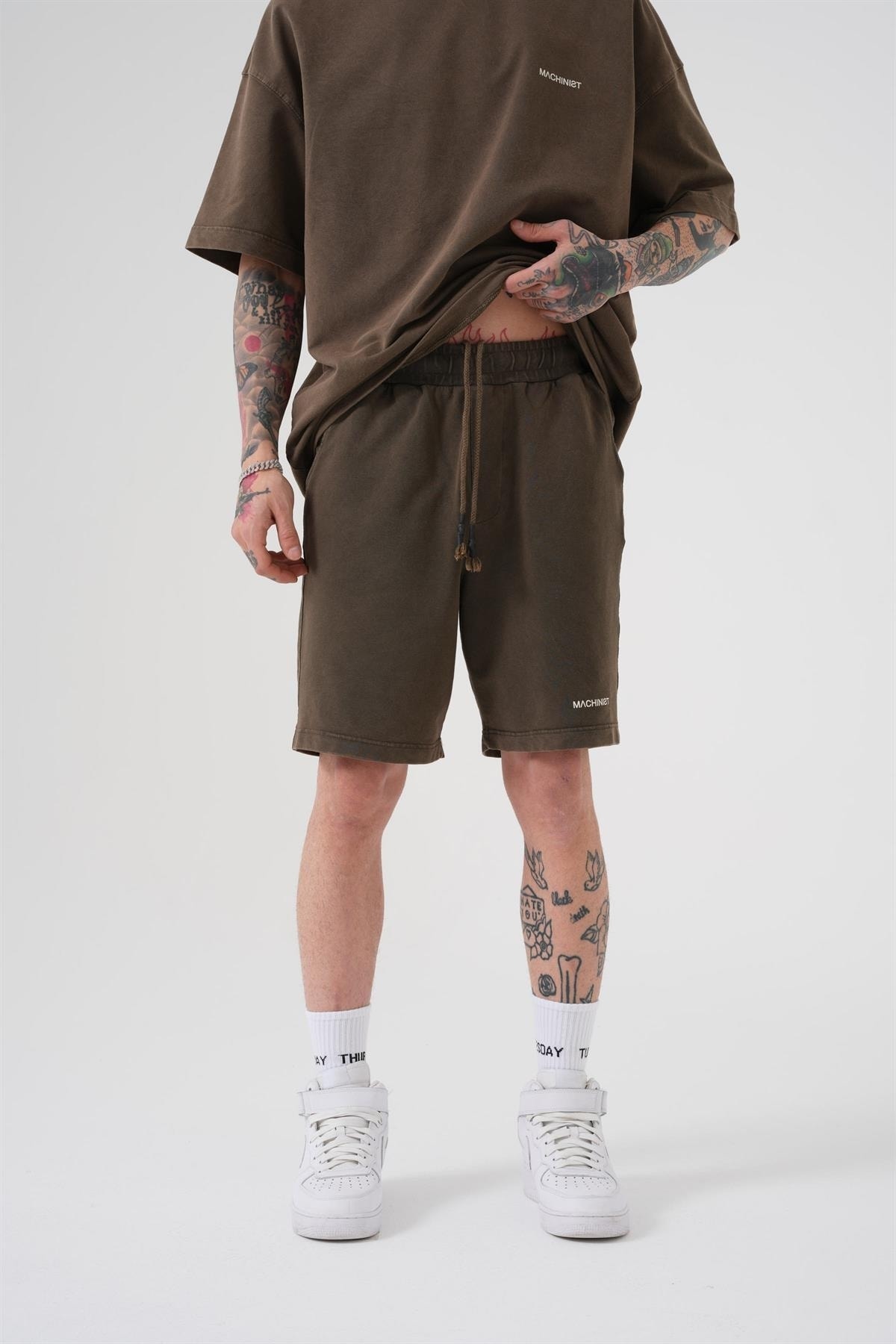 شلوارک ساده و لوکس خاکستری شسته شده