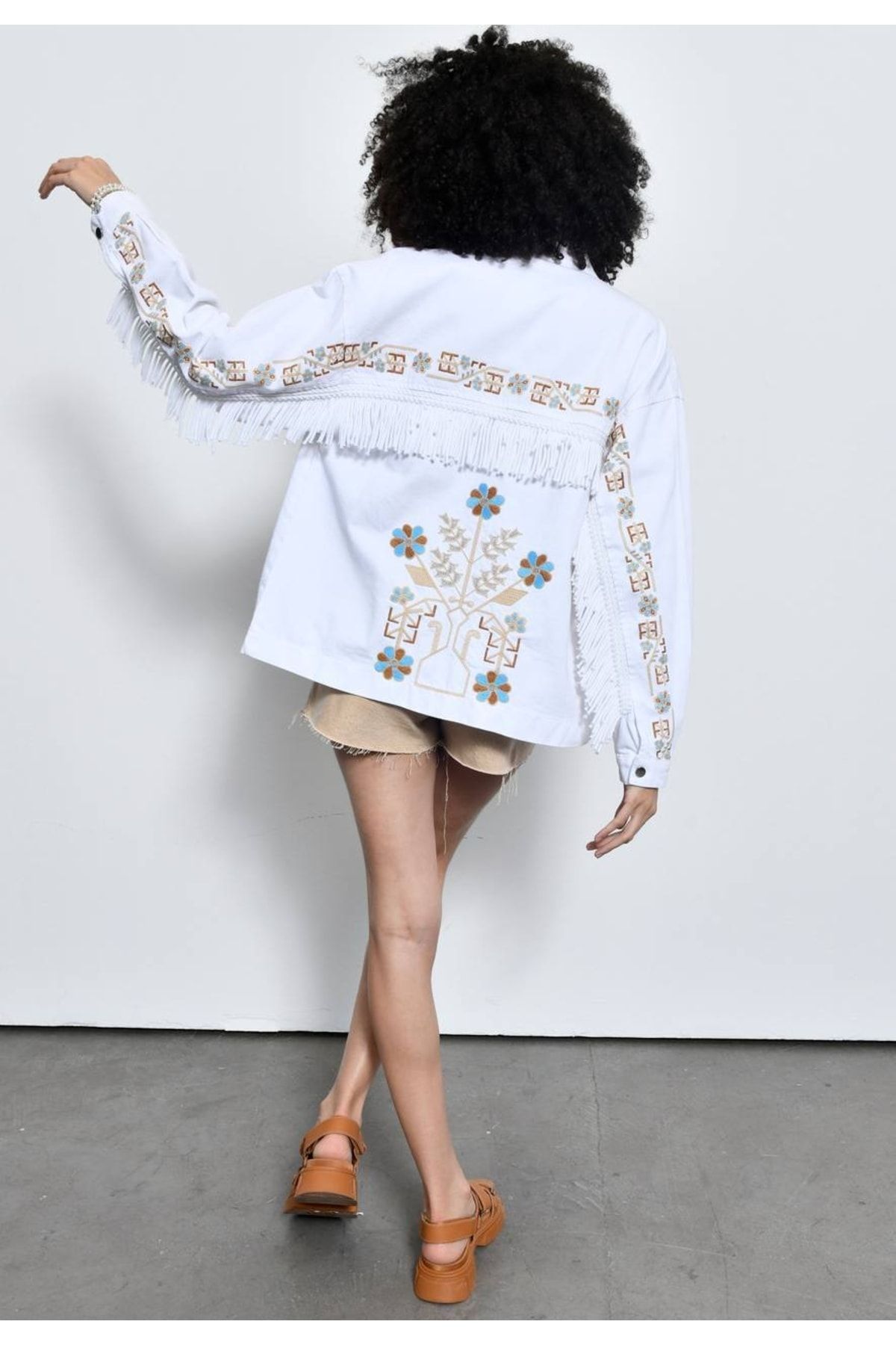 VETO Jeans Women s Gabardine Jacket with Embroidered Tassel Detail