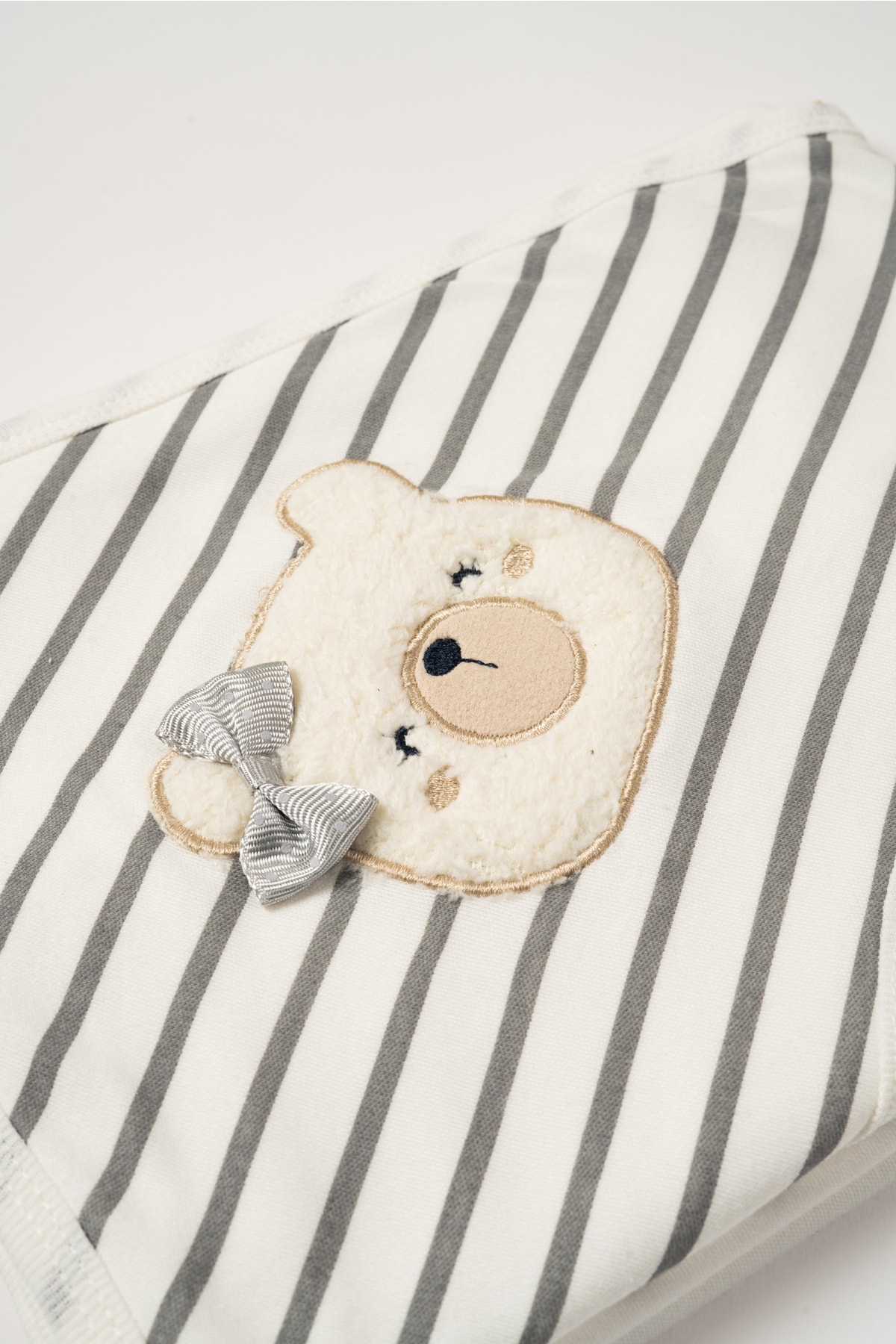 NEU KIDS Kutulu - Kız Yenidoğan Kıyafetleri Pamuklu Ayıcıklı 10'lu Hastane Çıkışı Setleri Süzene Nakışlı fotoğrafı 3 (önizleme)