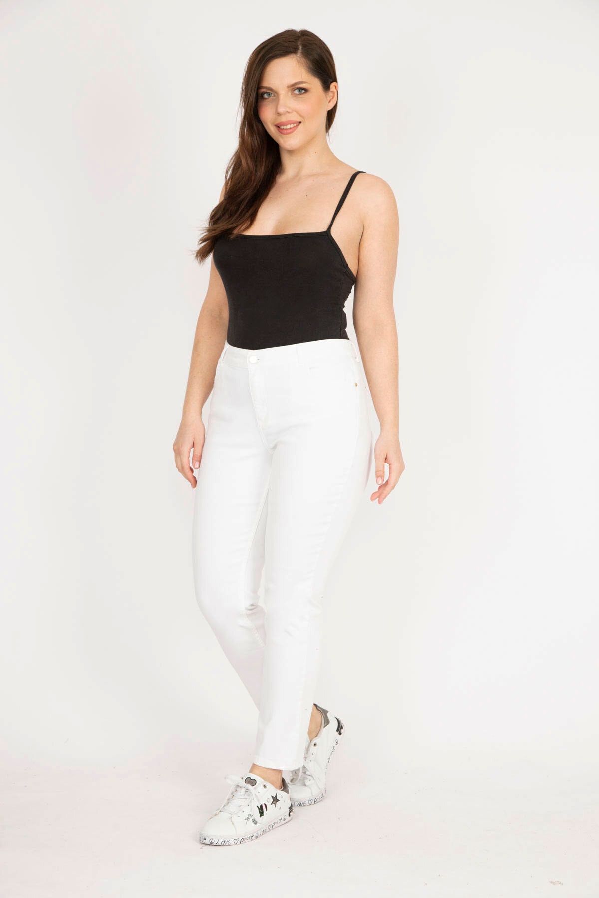 Şans Women's Bone Plus Size Back Pocket Embroidered Lycra 5 Pocket Jeans -  Trendyol