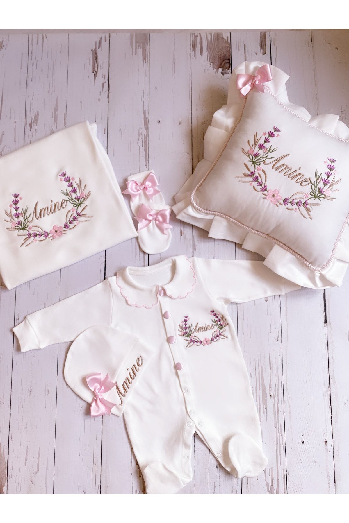 ELA Coming Home Outfit Ecru Floral