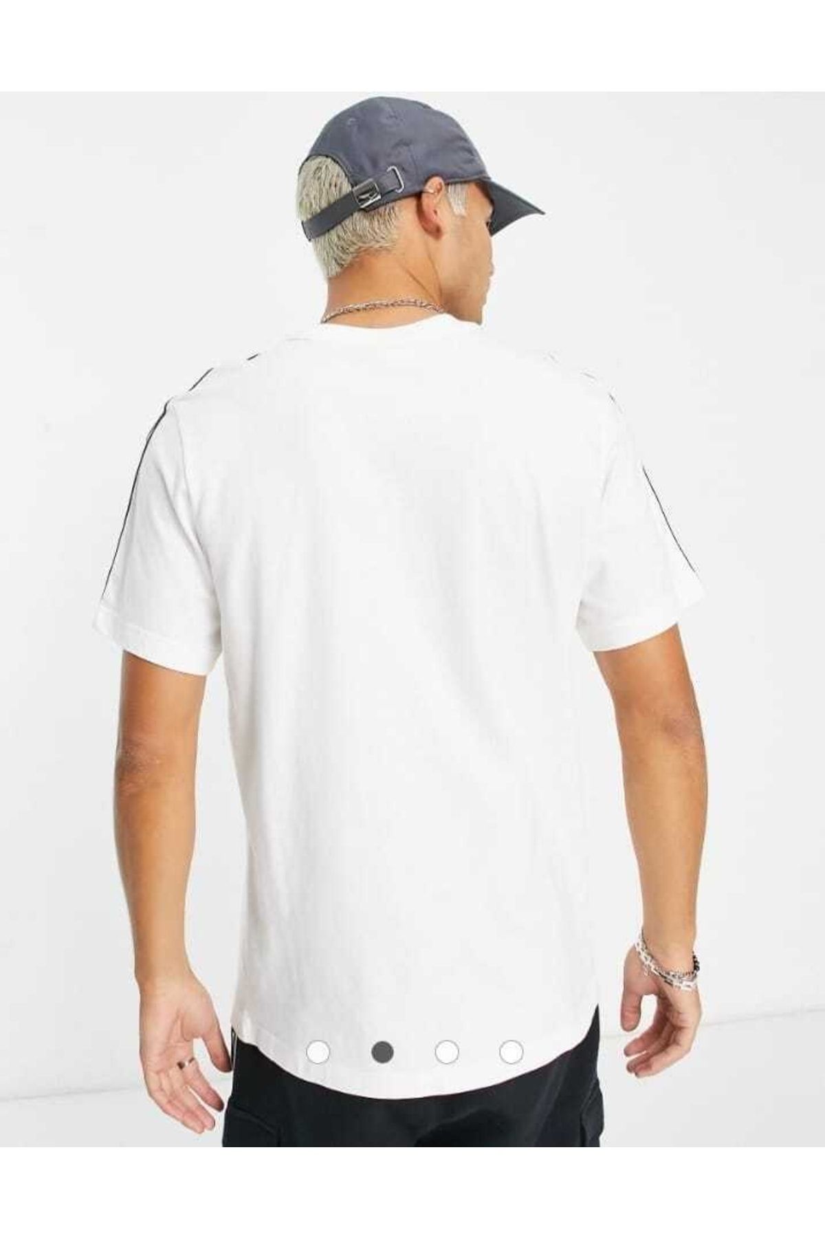 Nike Sportswear Repeat Men s T Shirt Cngstore