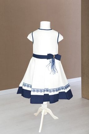 Kız Çocuk Beyaz Kurdaleli Elbise 0242