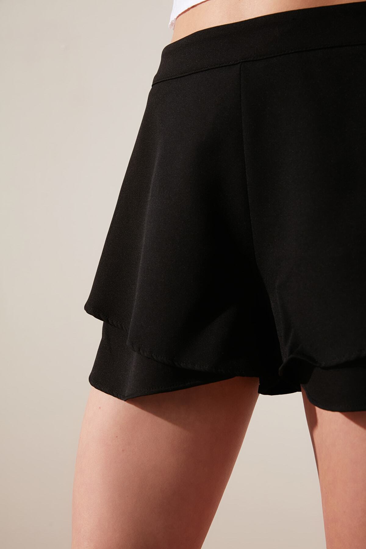 Trendyol Collection-Black Flounced Super Mini Woven Shorts TWOSS19BY0043 4