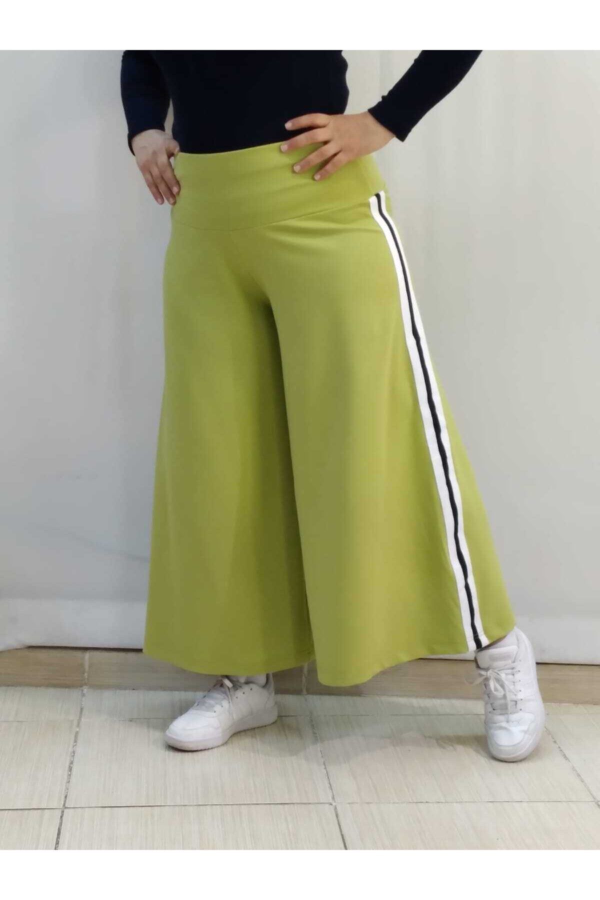 Plus Size Bright Green Pants - Part 2