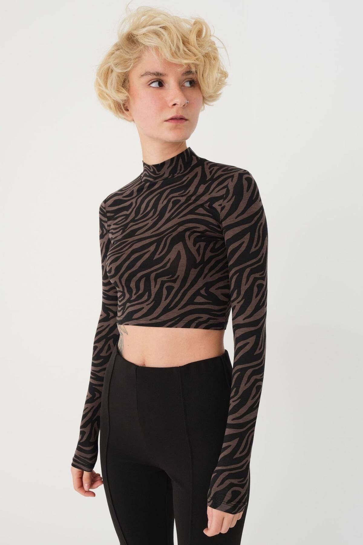 Addax Bluse Mehrfarbig Figurbetont
