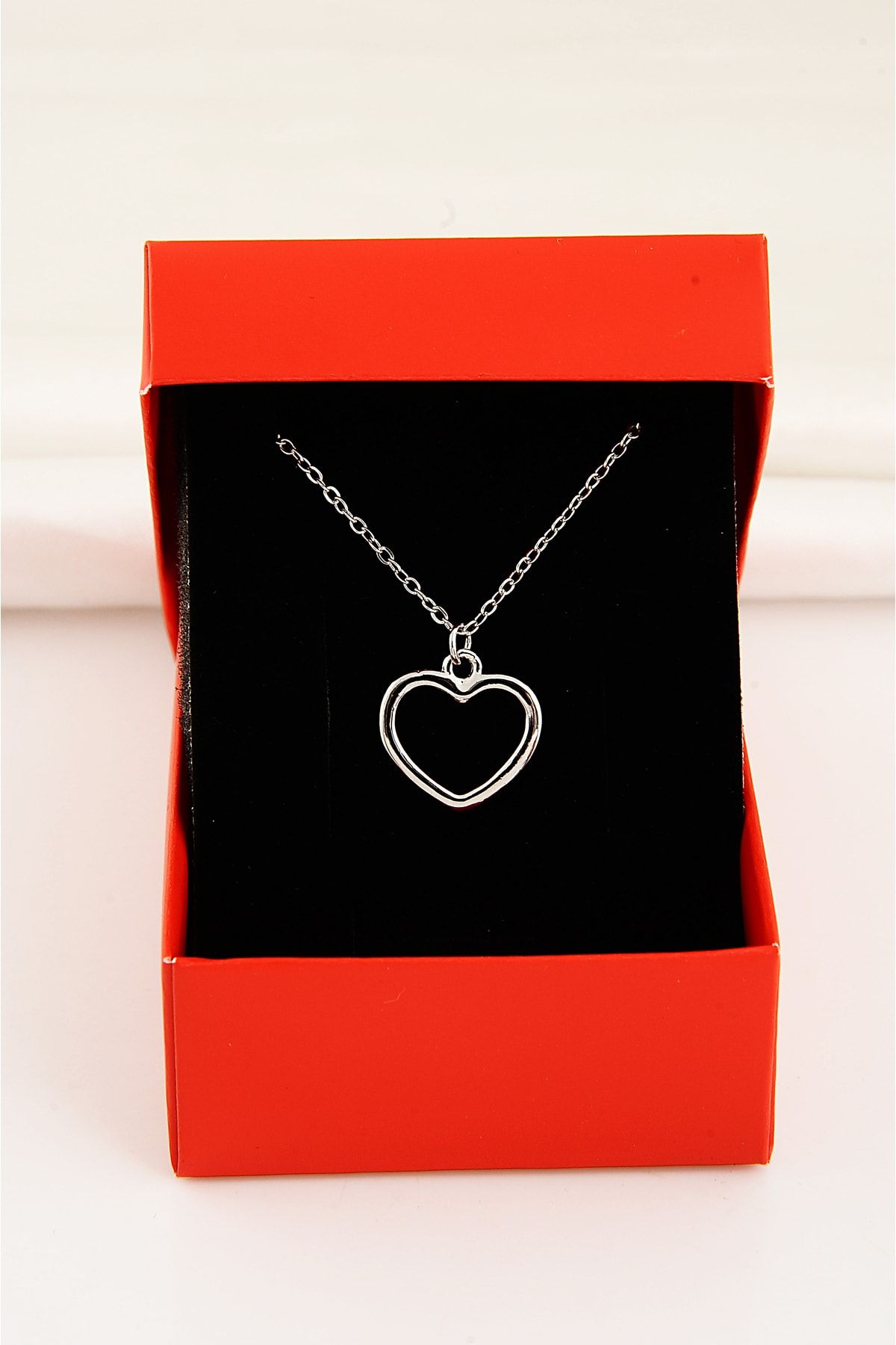 Red on sale heart locket
