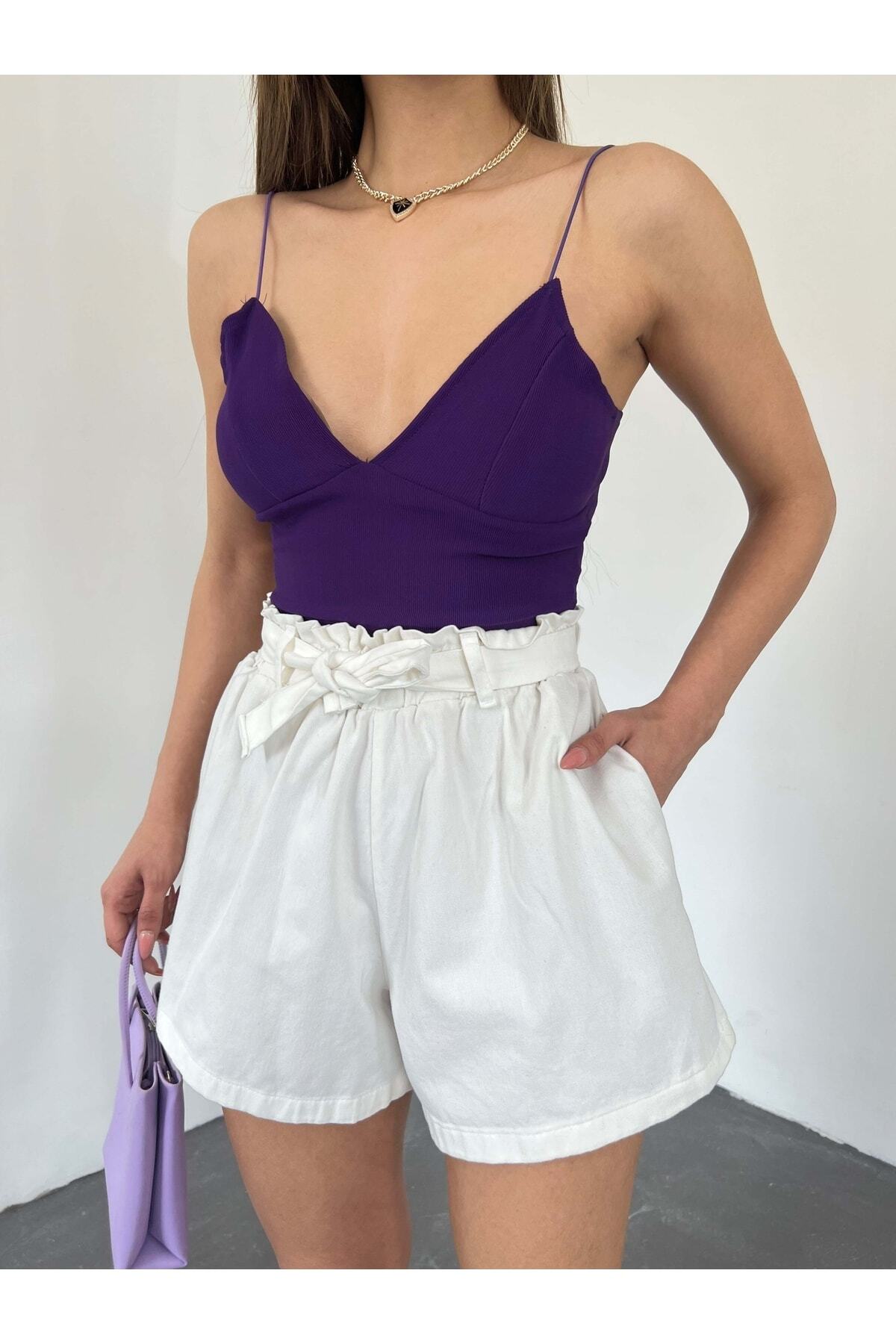 Women's High Waist Elastic Belted Double Pocket Gabardine Shorts Ecru