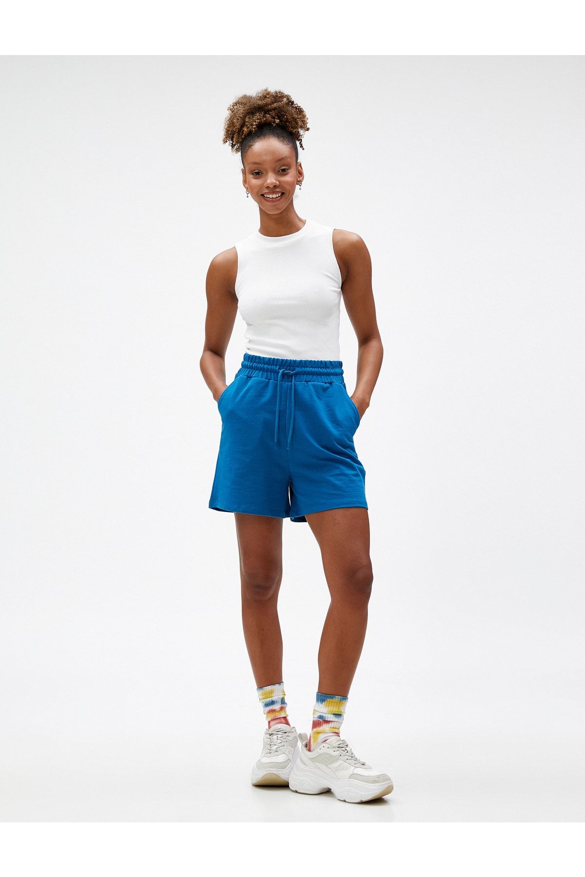 Koton Shorts Dunkelblau Mittlerer Bund