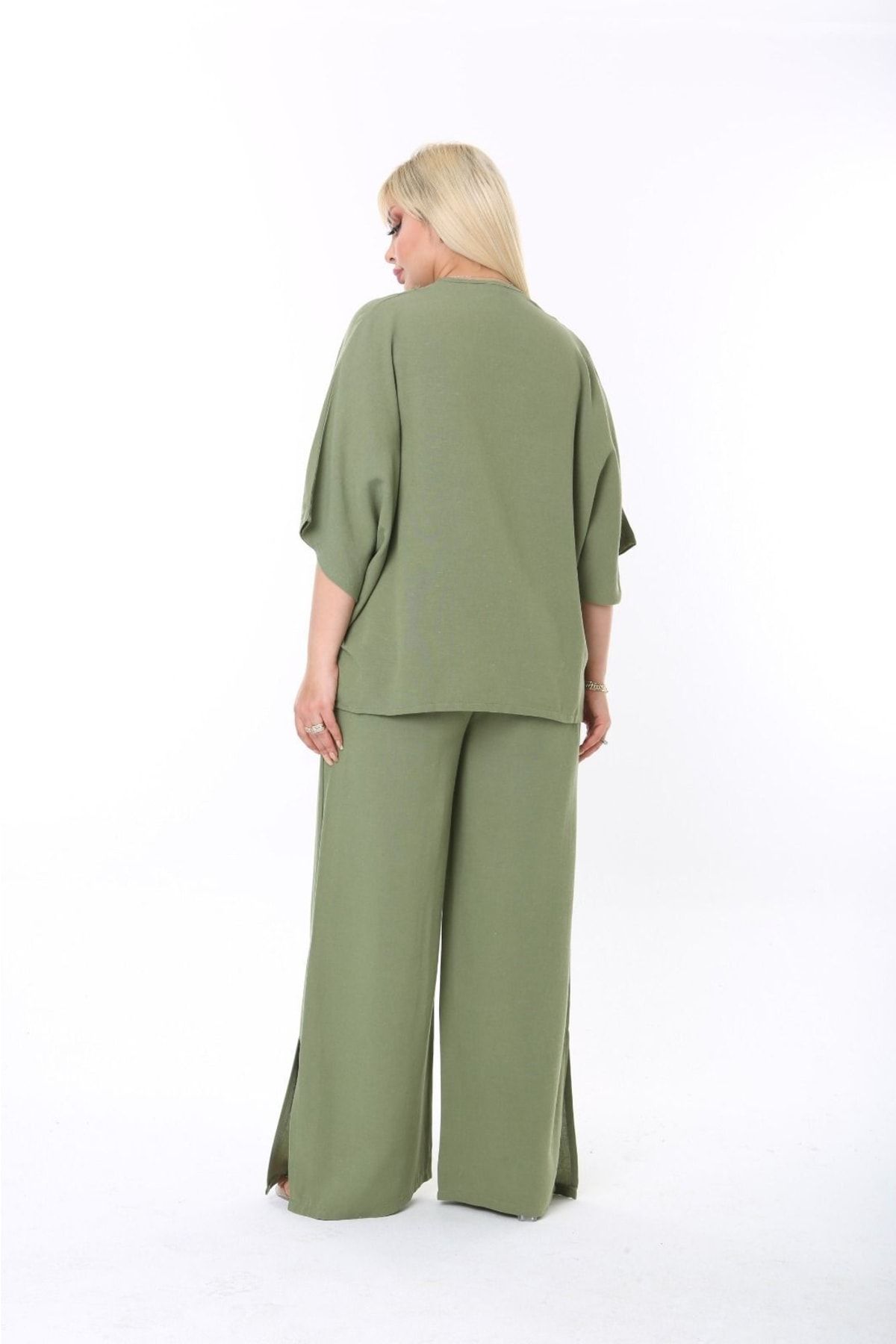 ESCBUTİK-Plus Size Side Slit Comfortable Double Set with Pants Stylish Top and Bottom Set 4