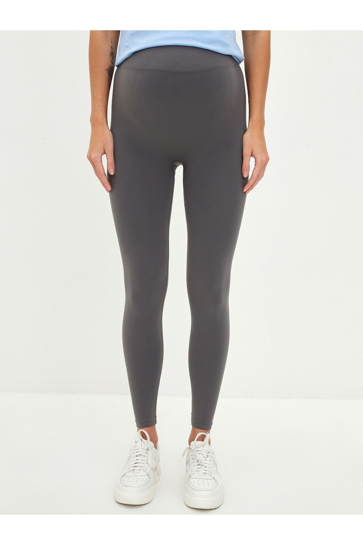LC Waikiki-Plain Maternity Leggings with Elastic Waist 4