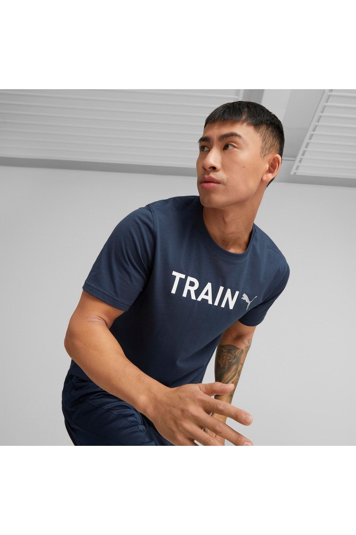 Nike steel store train t shirt