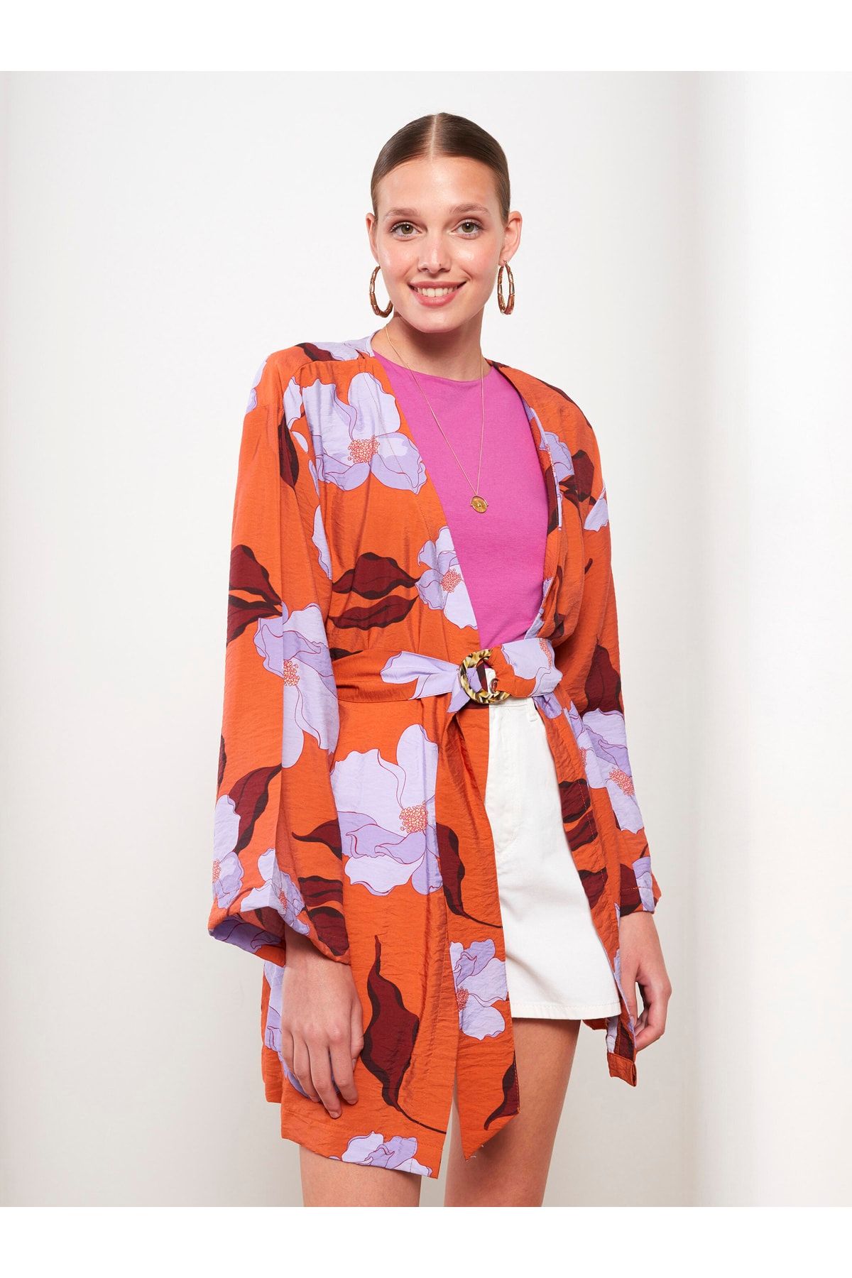 Şal Yaka Çiçekli Uzun Kollu Kadın Kimono