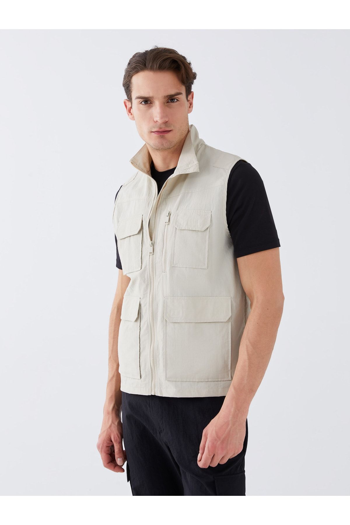 LC Waikiki-Herren-Jagdweste mit Stehkragen und Standard-Passform 2