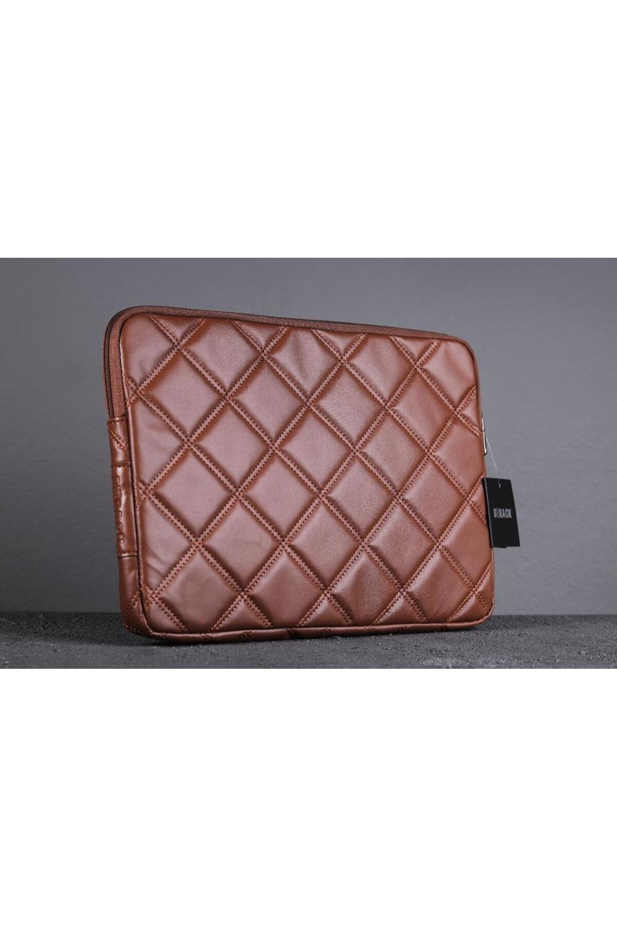 BBACK Laptop Çantası / Kılıfı Kapitone Tarzı Suni Deri Iç Ölçüleri: 24.5 X 34.5 Cm Taba