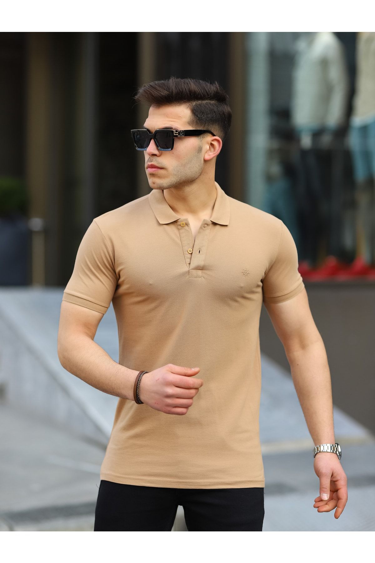 Beige sale polo outfit
