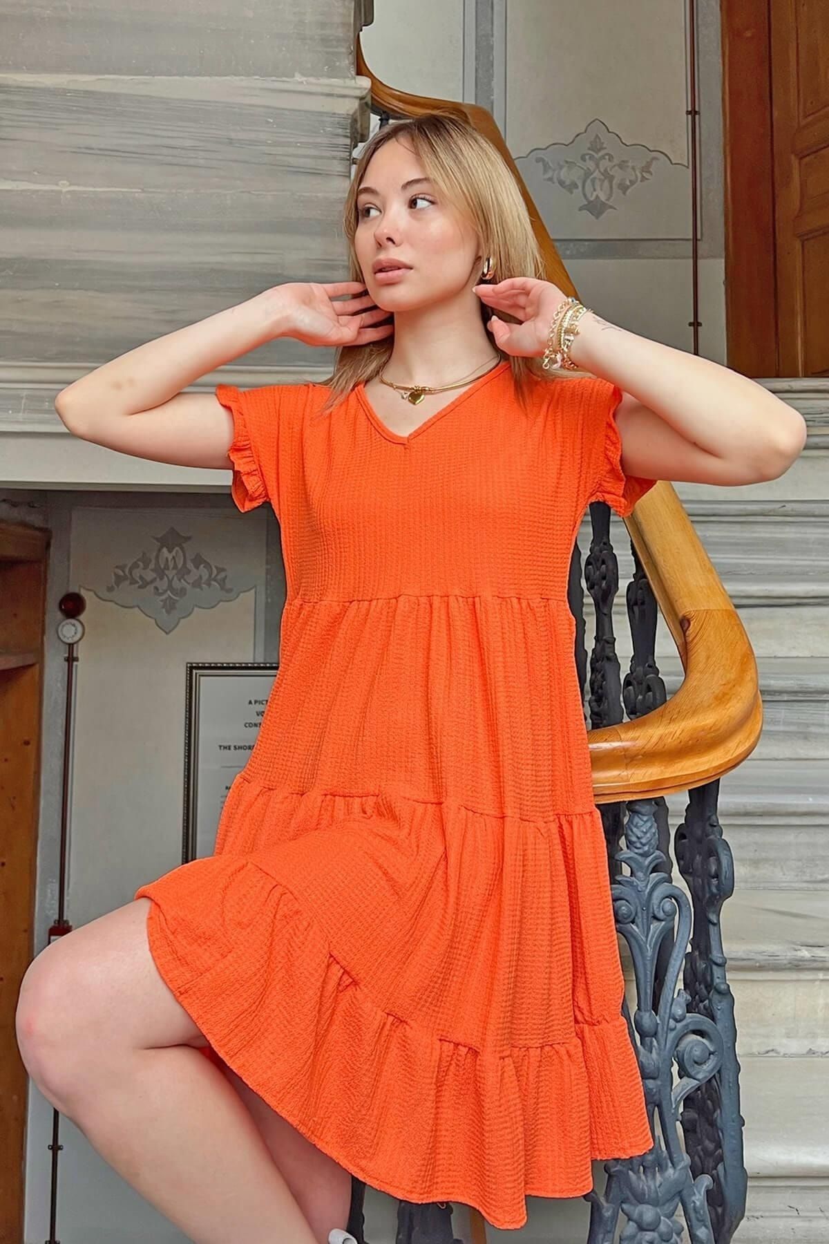 Orangefarbenes mit Damen-Minikleid mehrlagiges V-Ausschnitt - Trendyol Swist