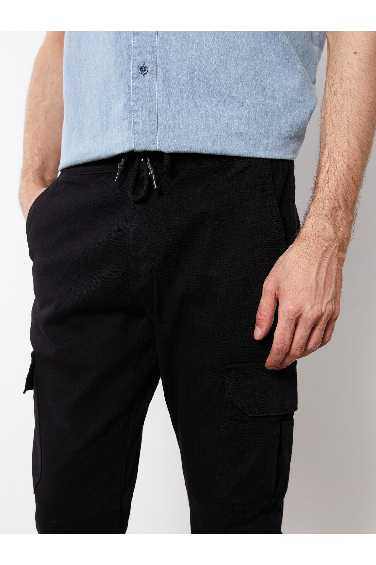 LC Waikiki Hose Schwarz Slim Fast ausverkauft