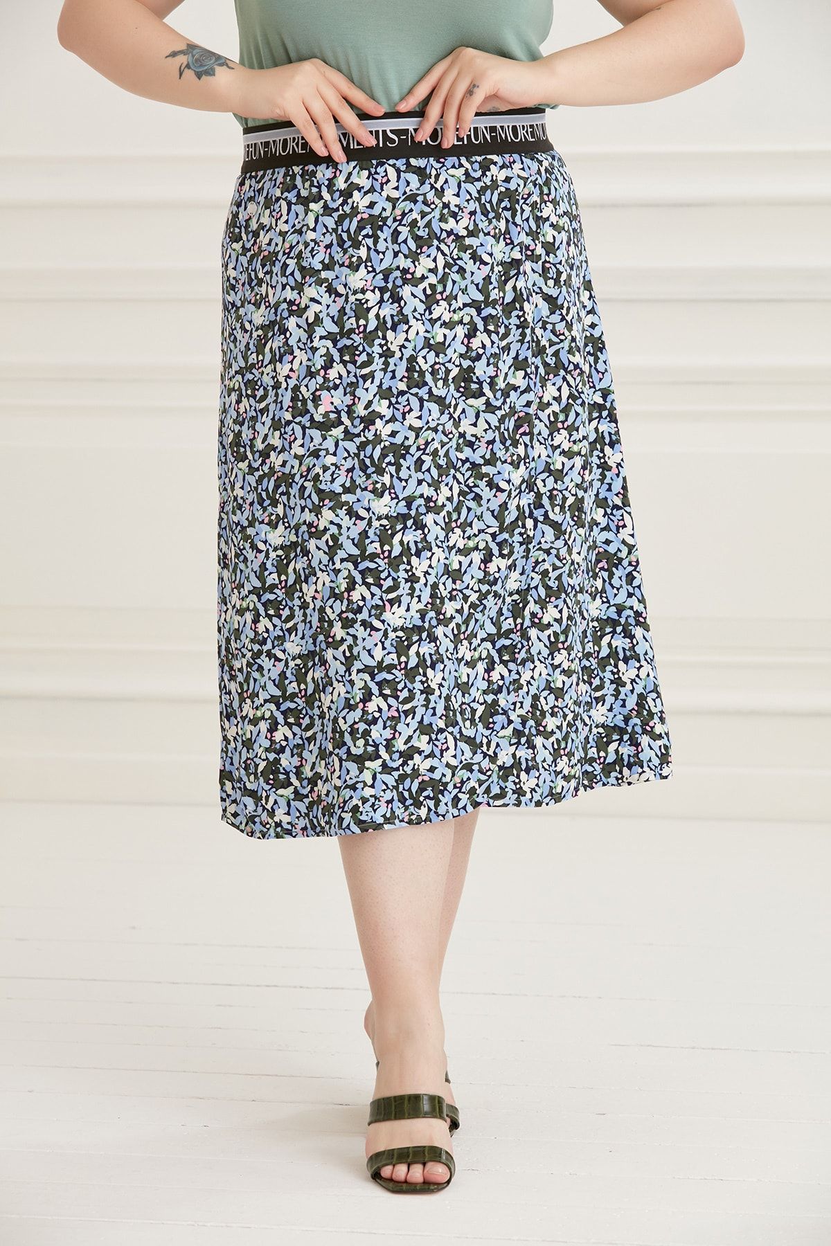 Patterned skirts discount trends