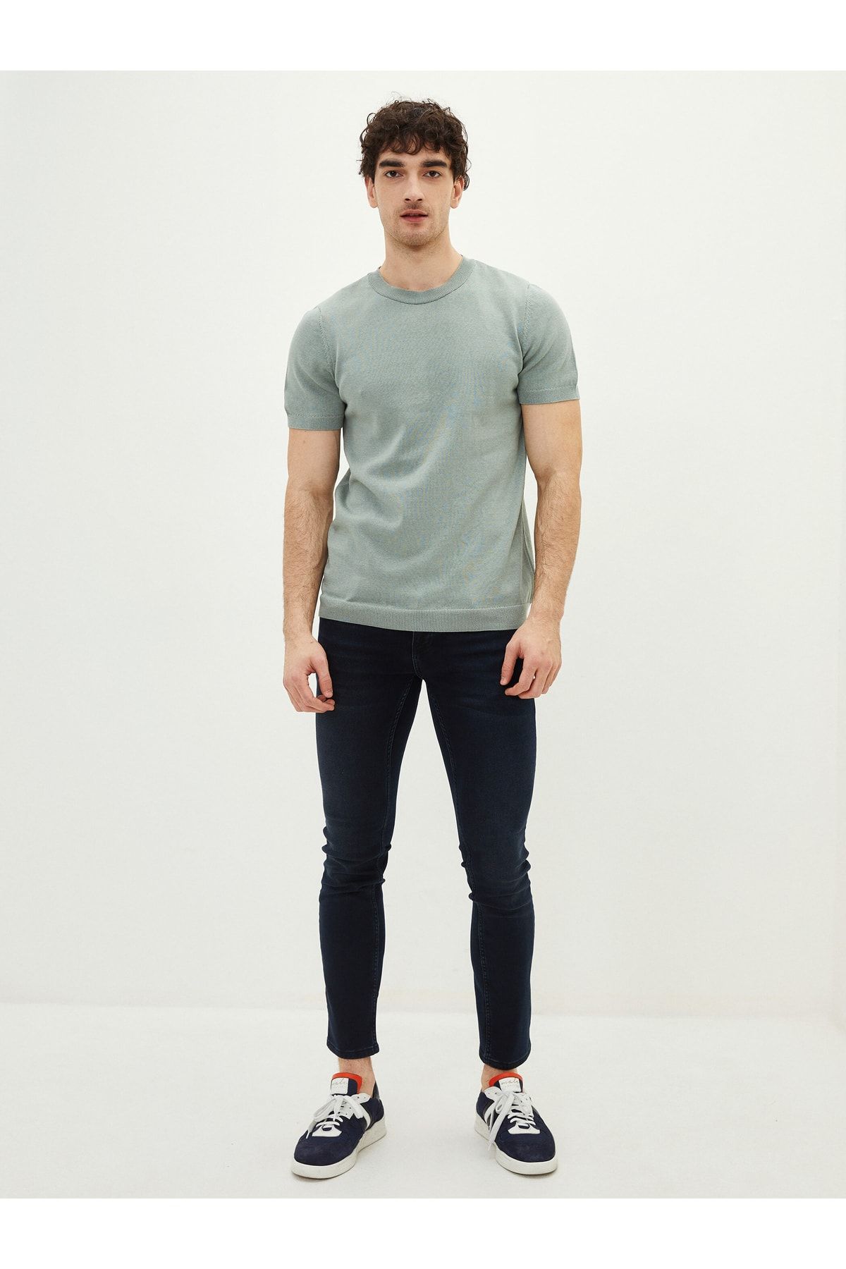complete the look image
