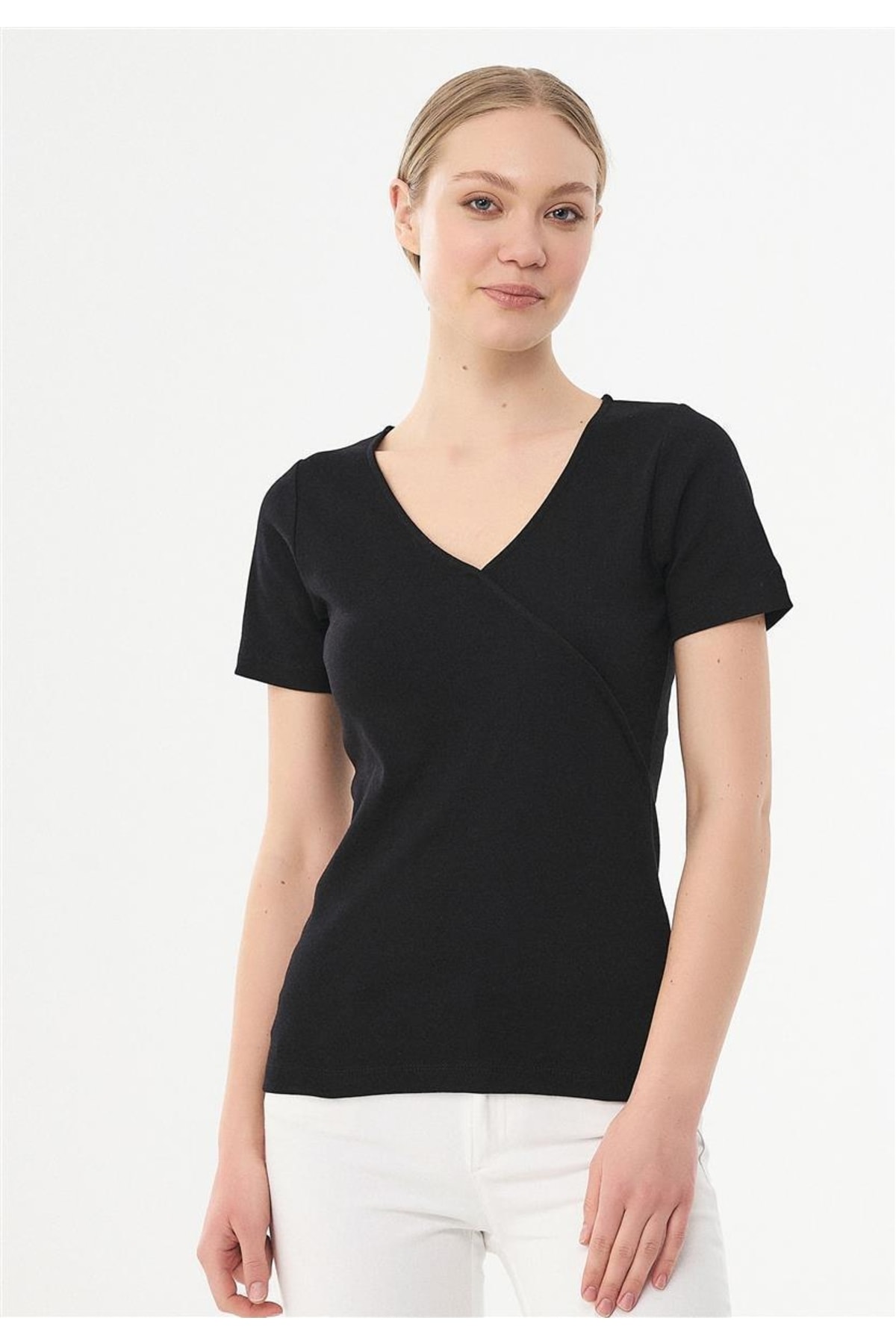 ORGANICATION T-Shirt Schwarz Slim Fit Fast ausverkauft