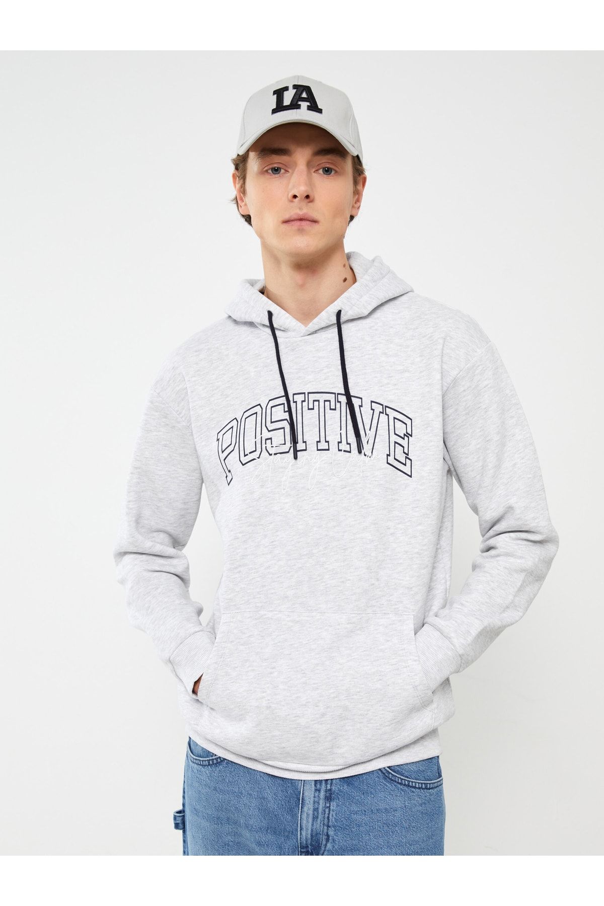 LC Waikiki Sweatshirt Grau Regular Fit Fast ausverkauft