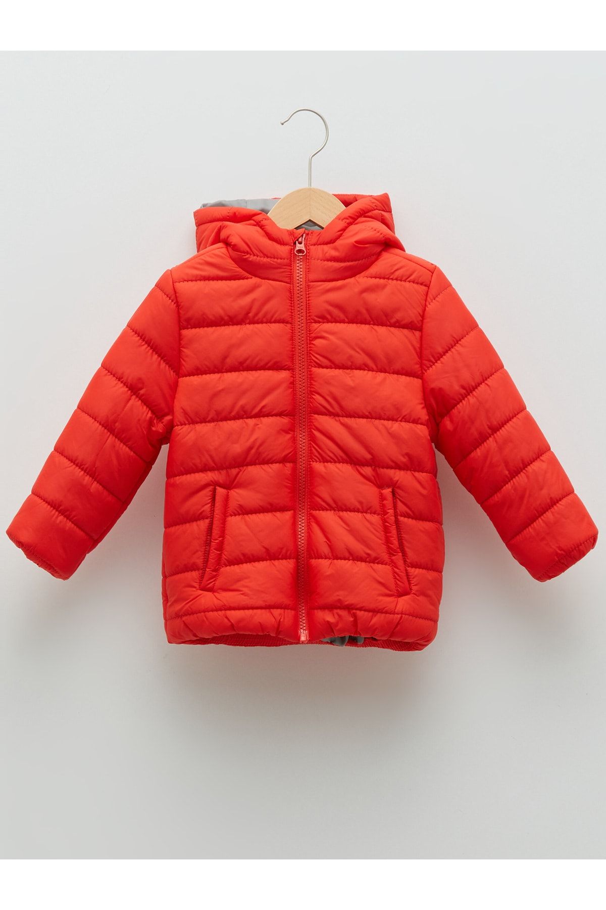 LC Waikiki Winterjacke Rot Puffer