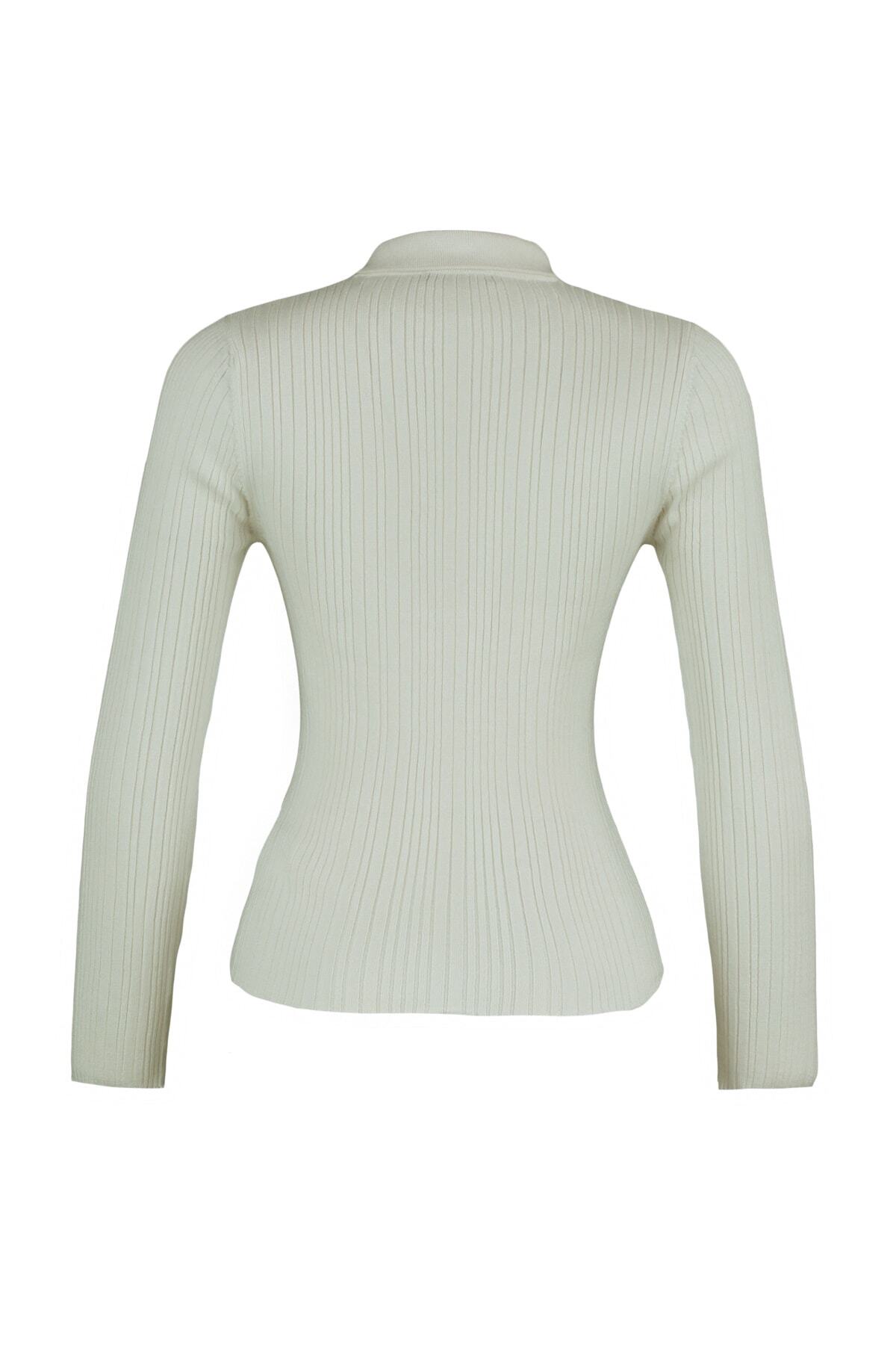 Trendyolmilla  Ekru Merserize Görünümlü Polo Yaka Fitilli Triko Kazak TWOAW21KZ0773 - Görsel 7