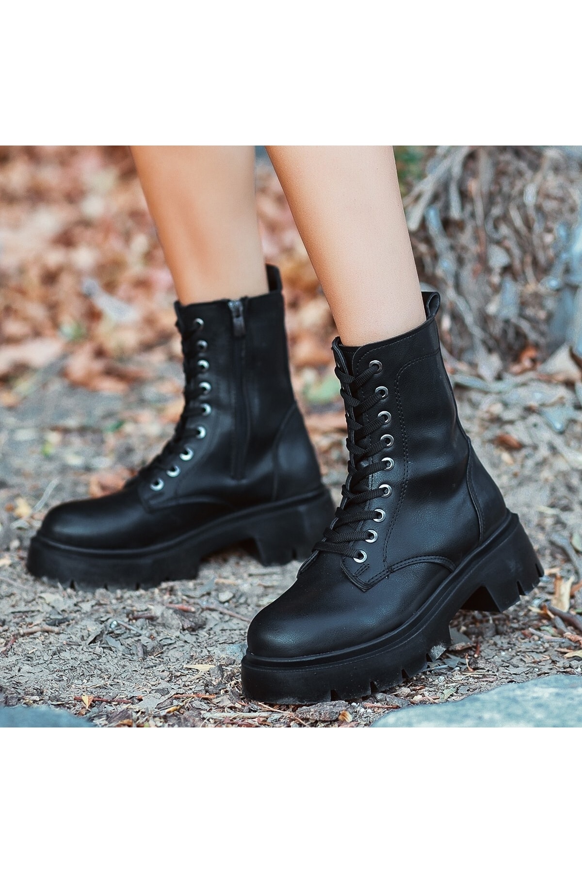 Mibay Siyah Cilt Bağcıklı Bot