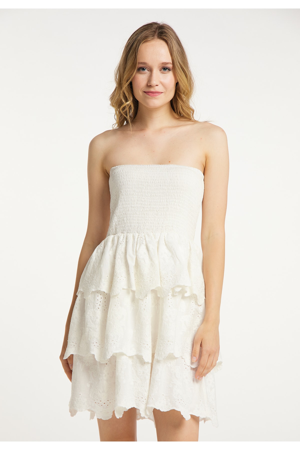 Dreimaster Kleid Weiß Basic Fast ausverkauft