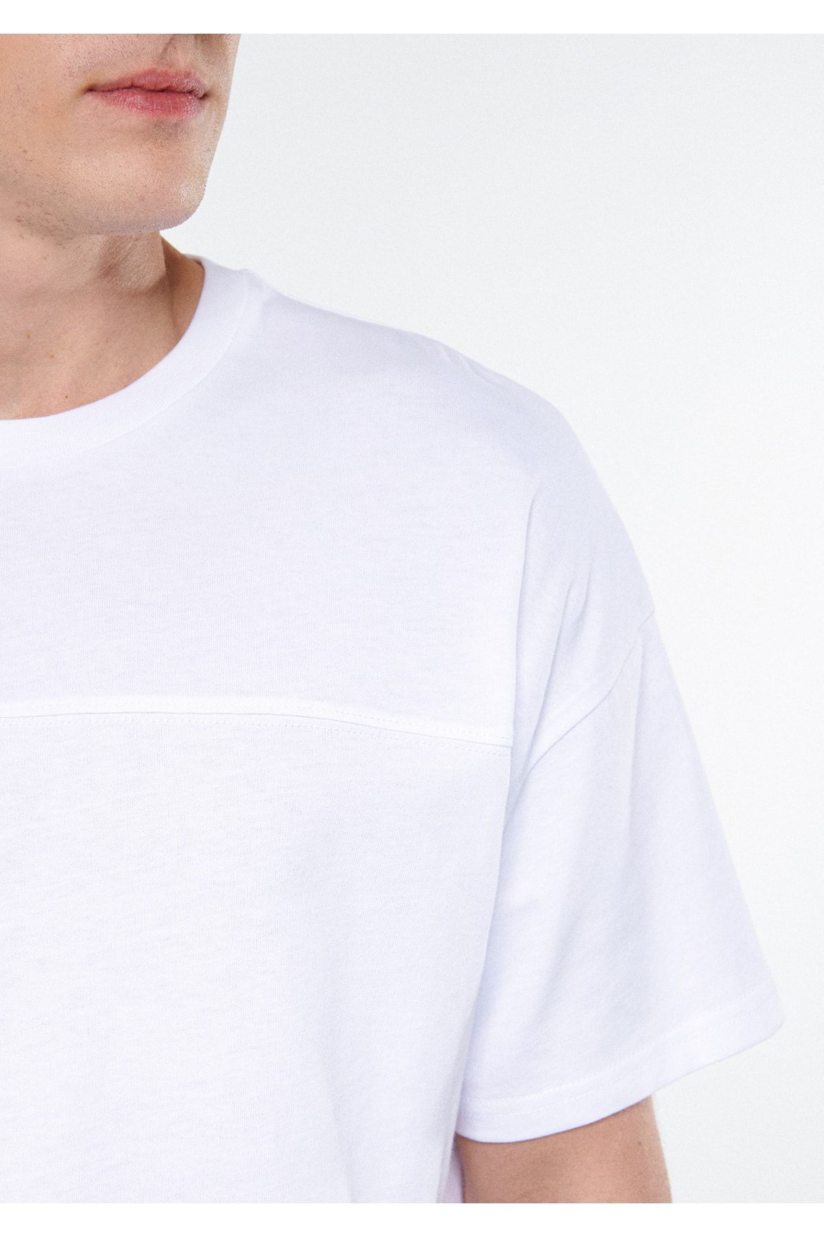 Mavi تی شرت سفید چاپی بی احتیاط / بخش گسترده ای 0611369-620
