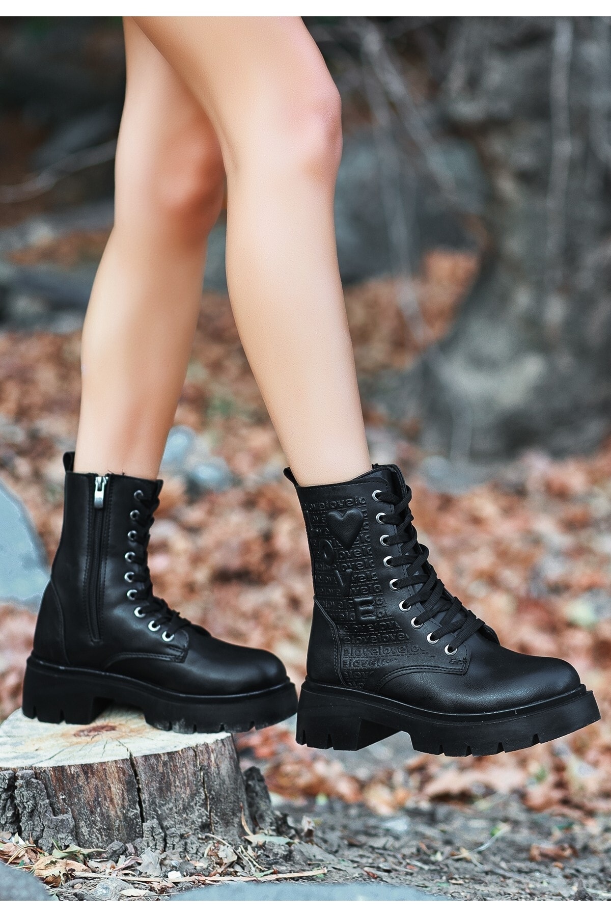 Siyah Cilt Bağcıklı Bot