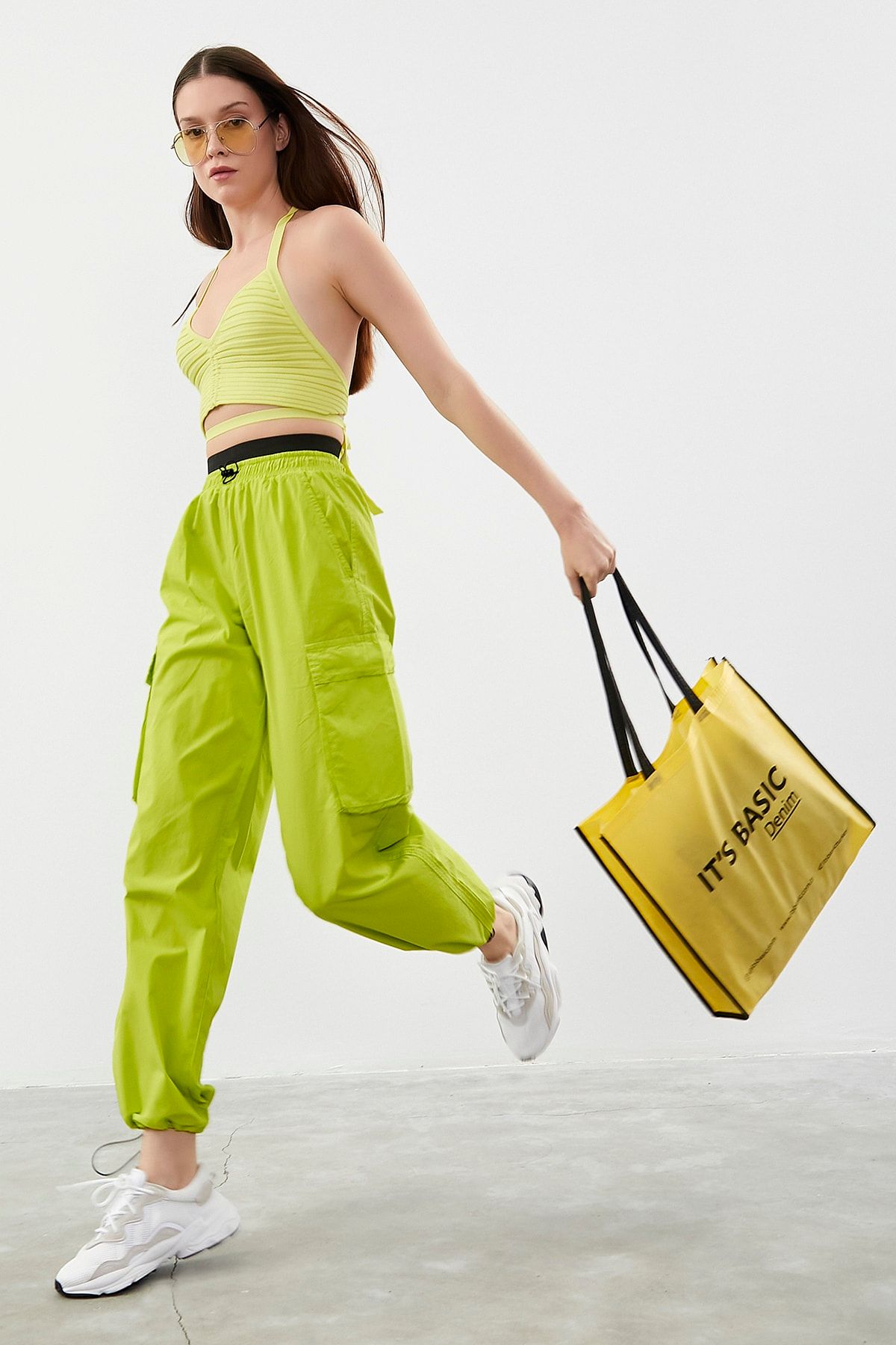 its basic Kadın Limon Sarı Renk Bel Ve Paçadan Lastikli Jogger Fit Kargo  Pantolon Fiyatı, Yorumları - Trendyol