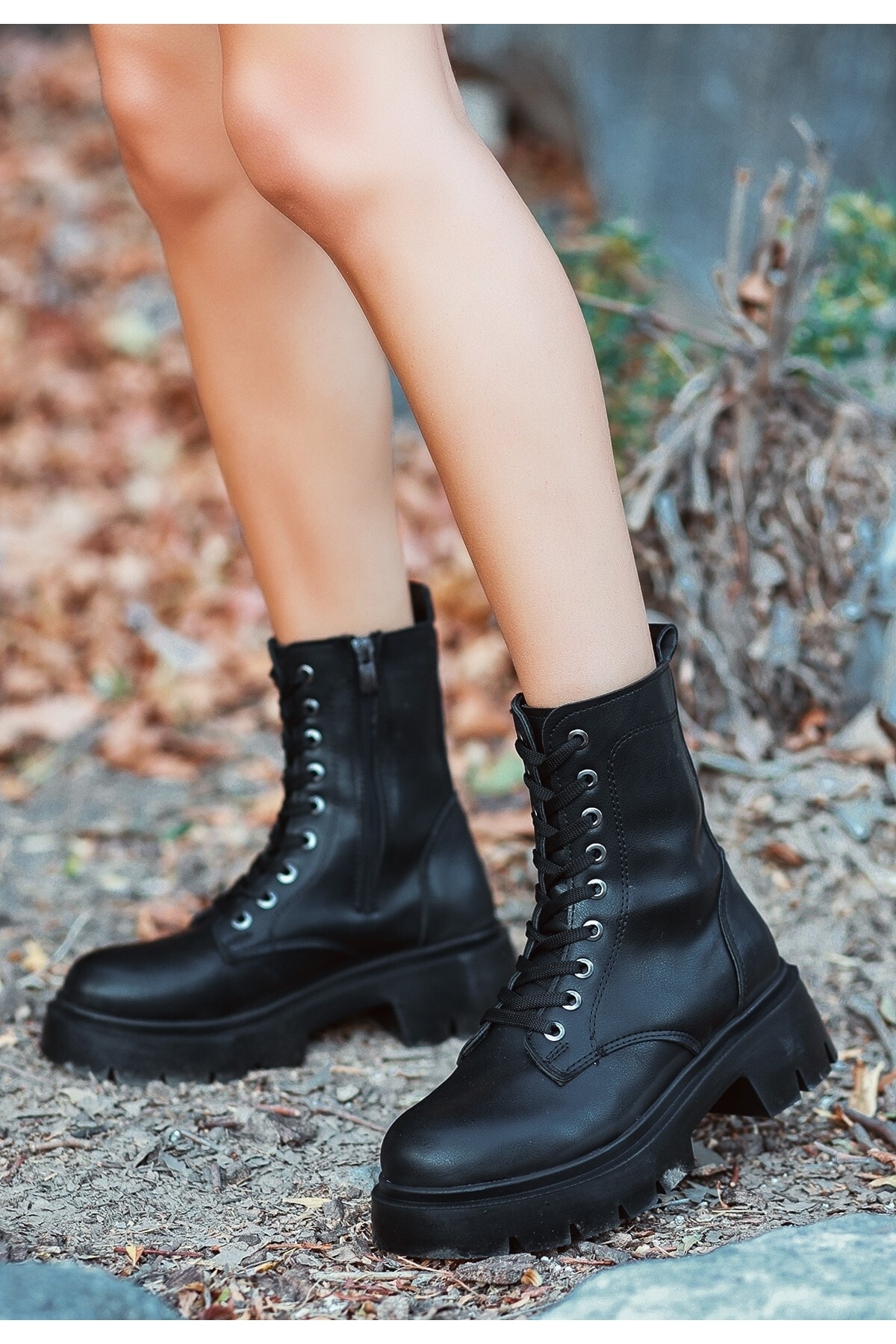 Mibay Siyah Cilt Bağcıklı Bot