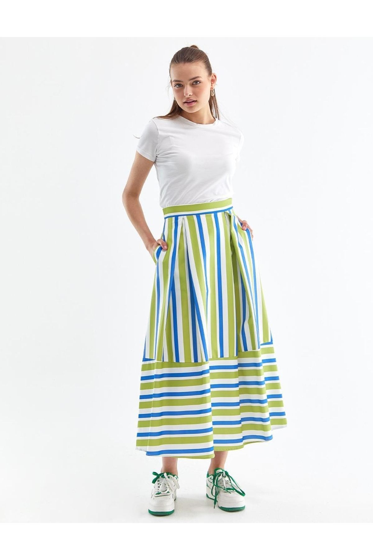 Oasis green deals pleated skirt